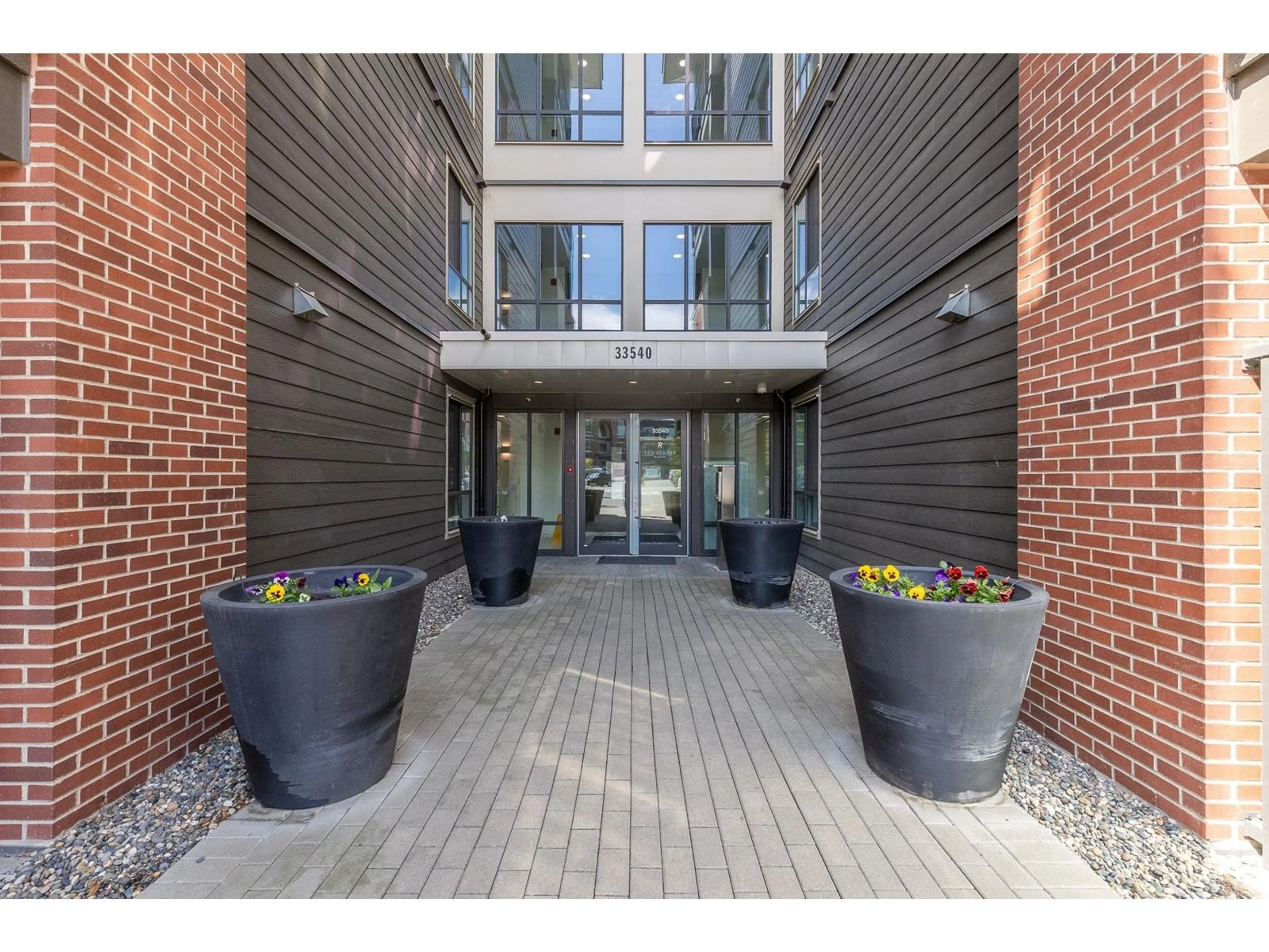 Unknown for 204 - 33540 MAYFAIR, Abbotsford British Columbia V2S0J3