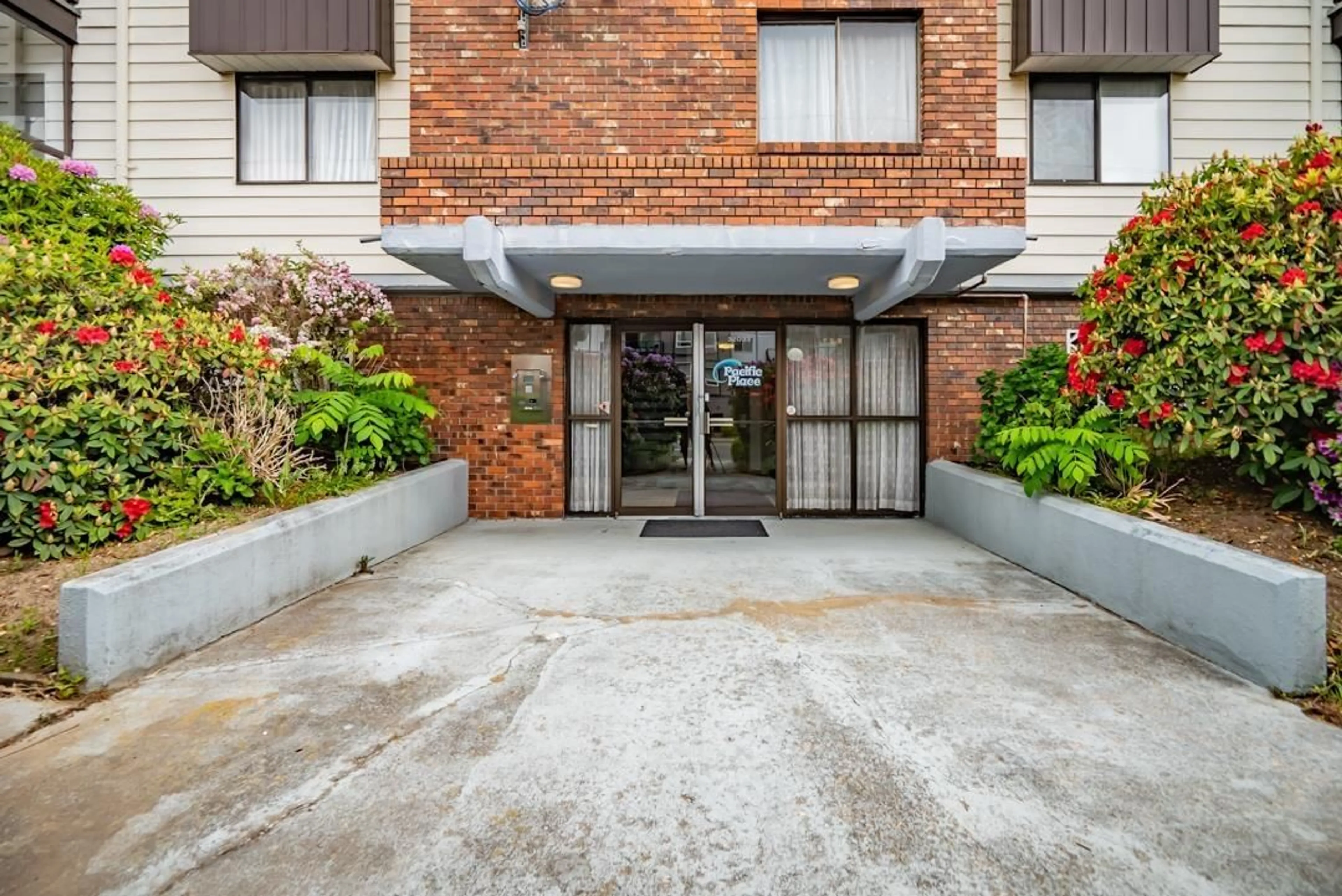 Unknown for 105 - 32033 OLD YALE, Abbotsford British Columbia V2T2C8