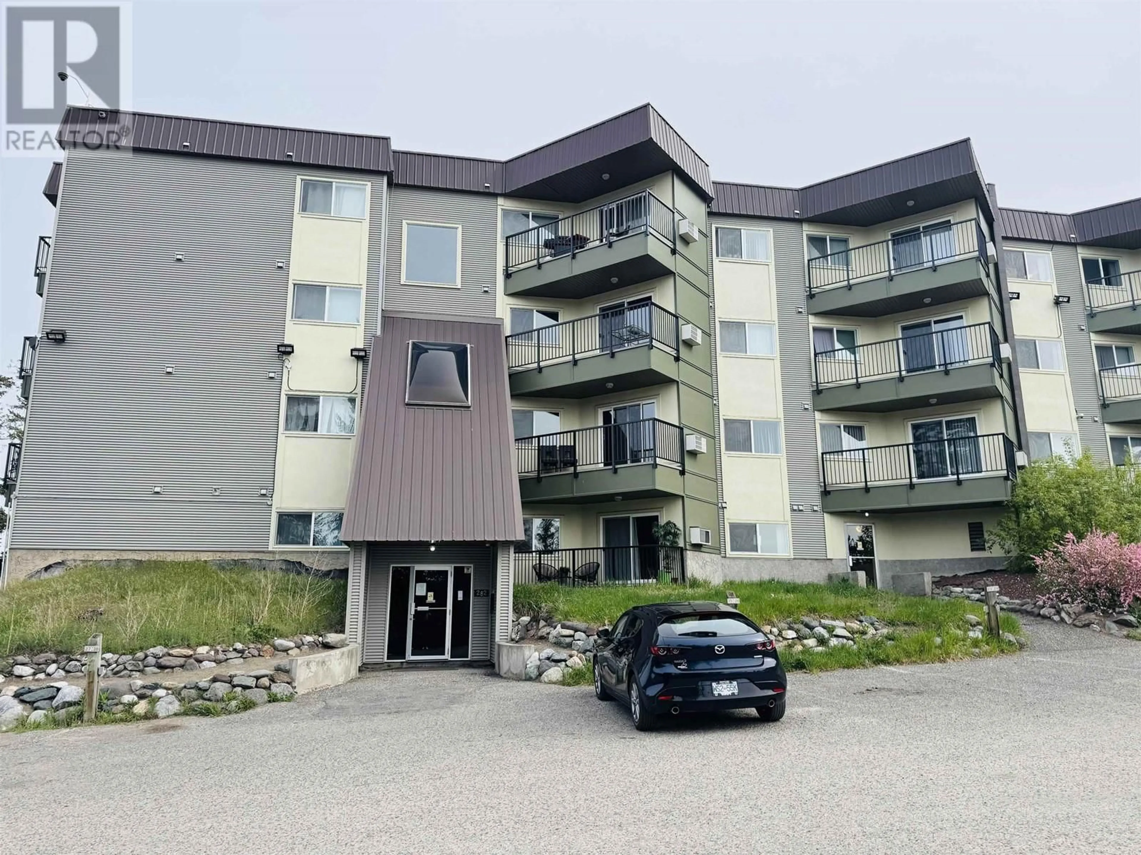 A pic from outside/outdoor area/front of a property/back of a property/a pic from drone, building for 405 - 282 BROADWAY AVENUE, Williams Lake British Columbia V2G4J8