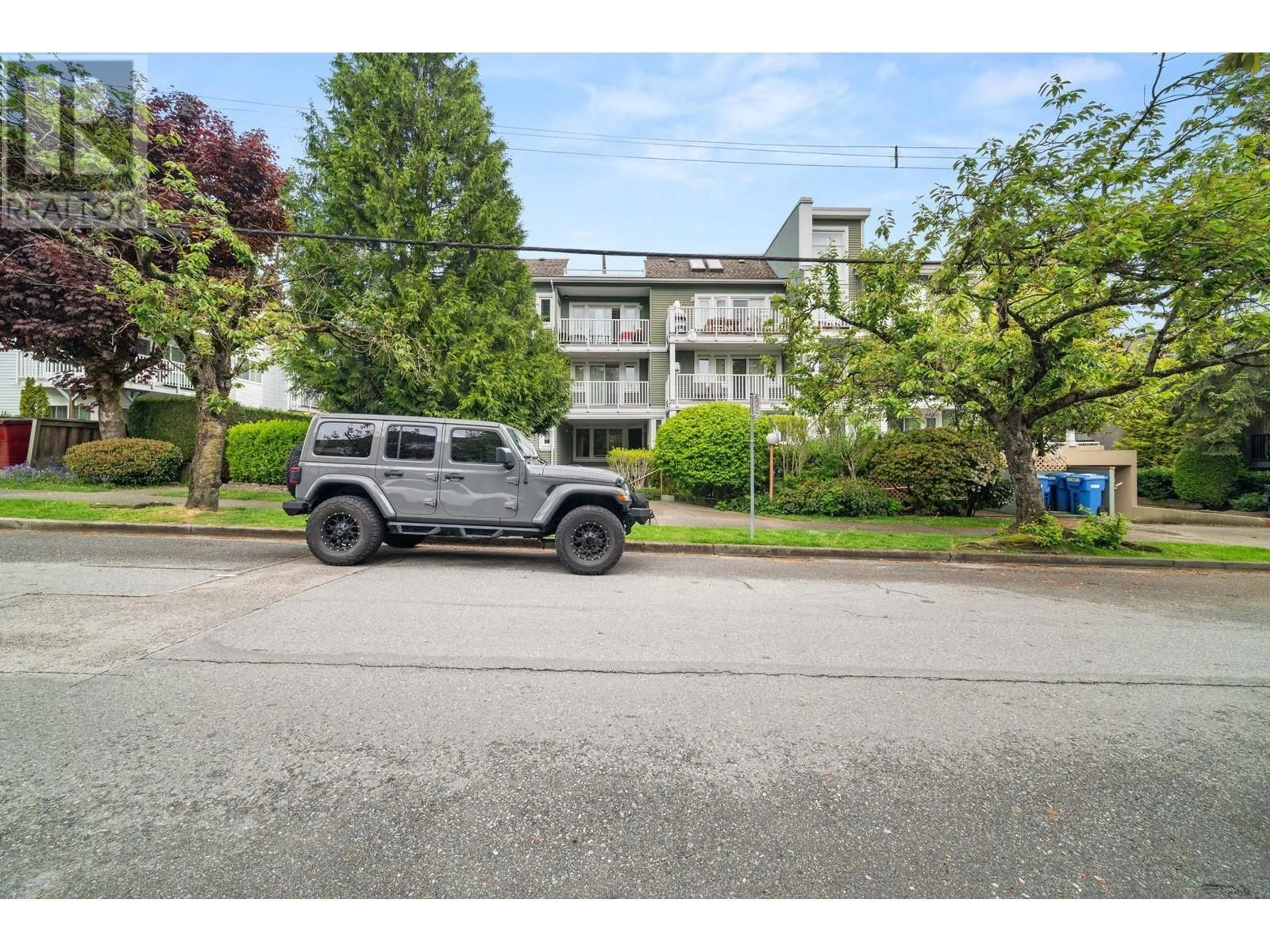 Unknown for 4 - 1949 8TH AVENUE, Vancouver British Columbia V6J1W2