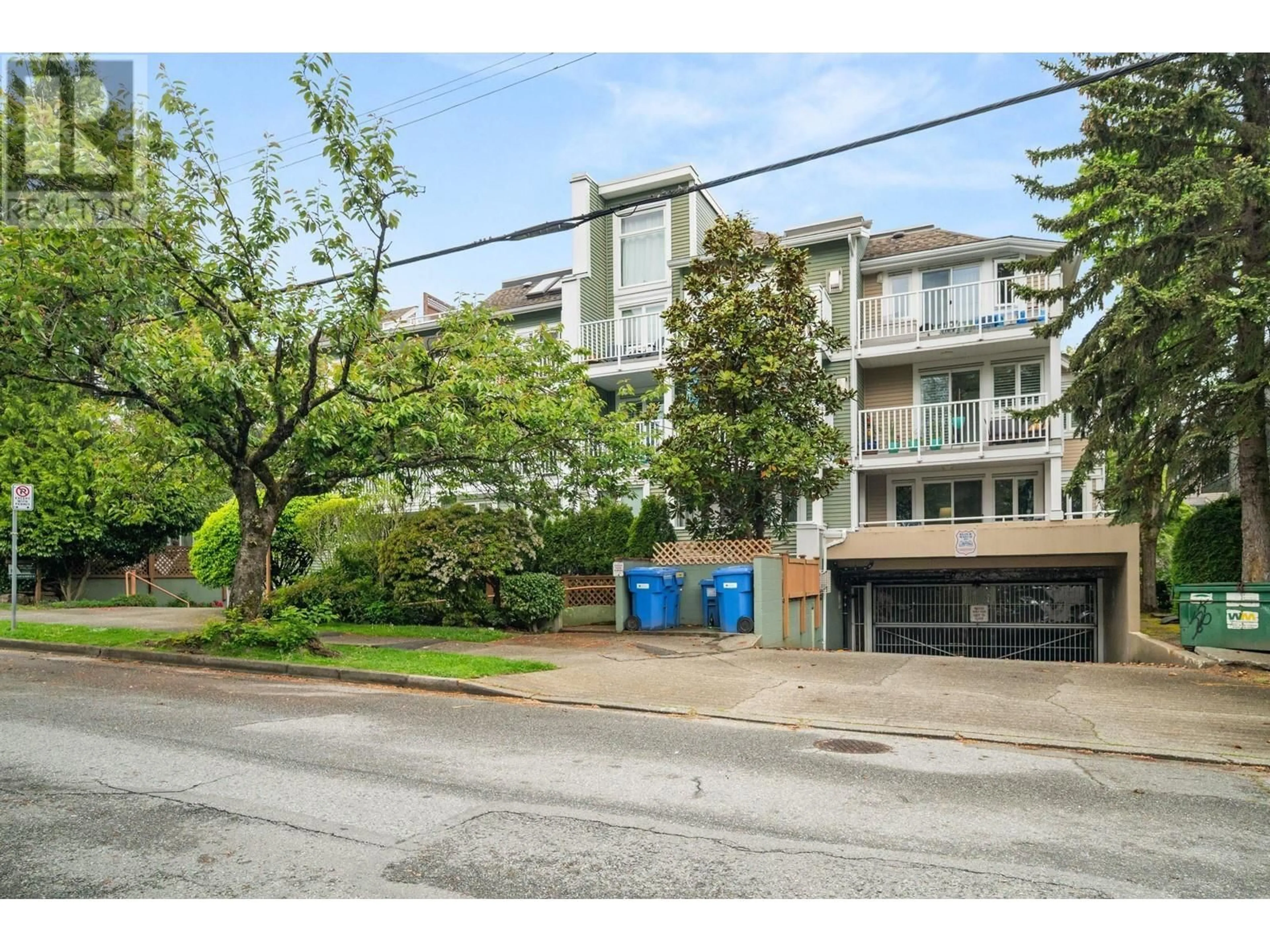 Unknown for 4 - 1949 8TH AVENUE, Vancouver British Columbia V6J1W2