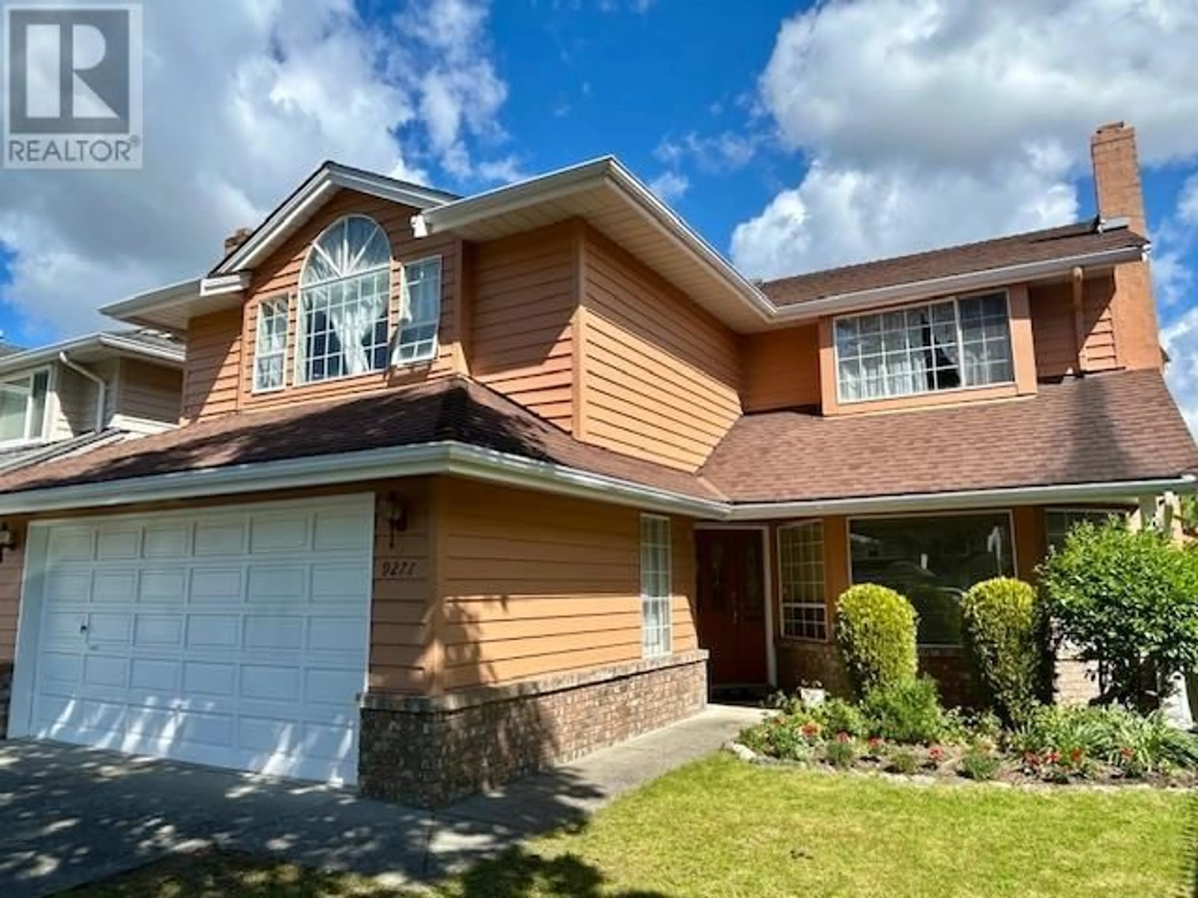 Home with vinyl exterior material, street for 9271 BOYD COURT, Richmond British Columbia V6Y3N9