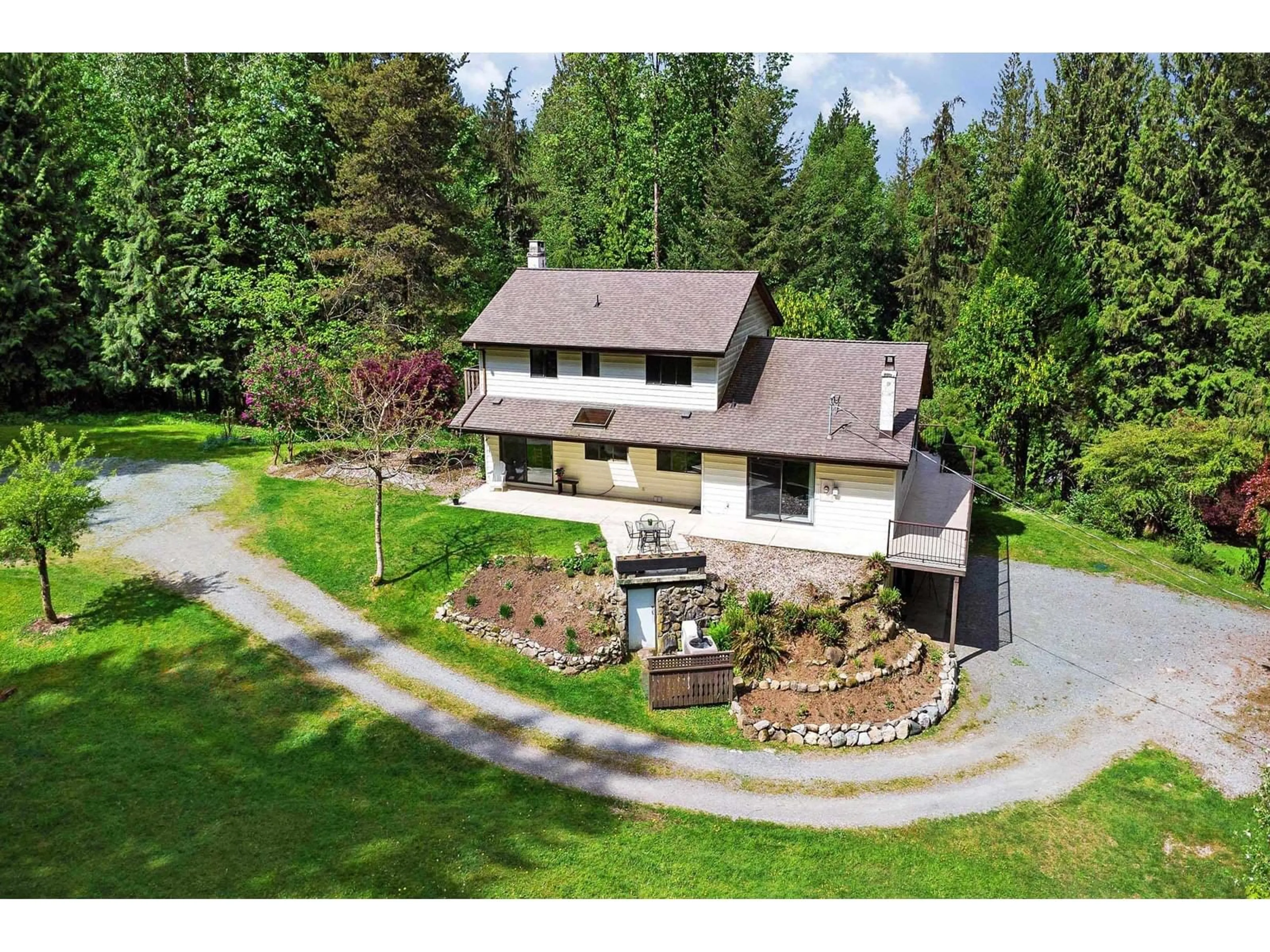A pic from outside/outdoor area/front of a property/back of a property/a pic from drone, unknown for 30856 FORSELL, Mission British Columbia V4S1G9
