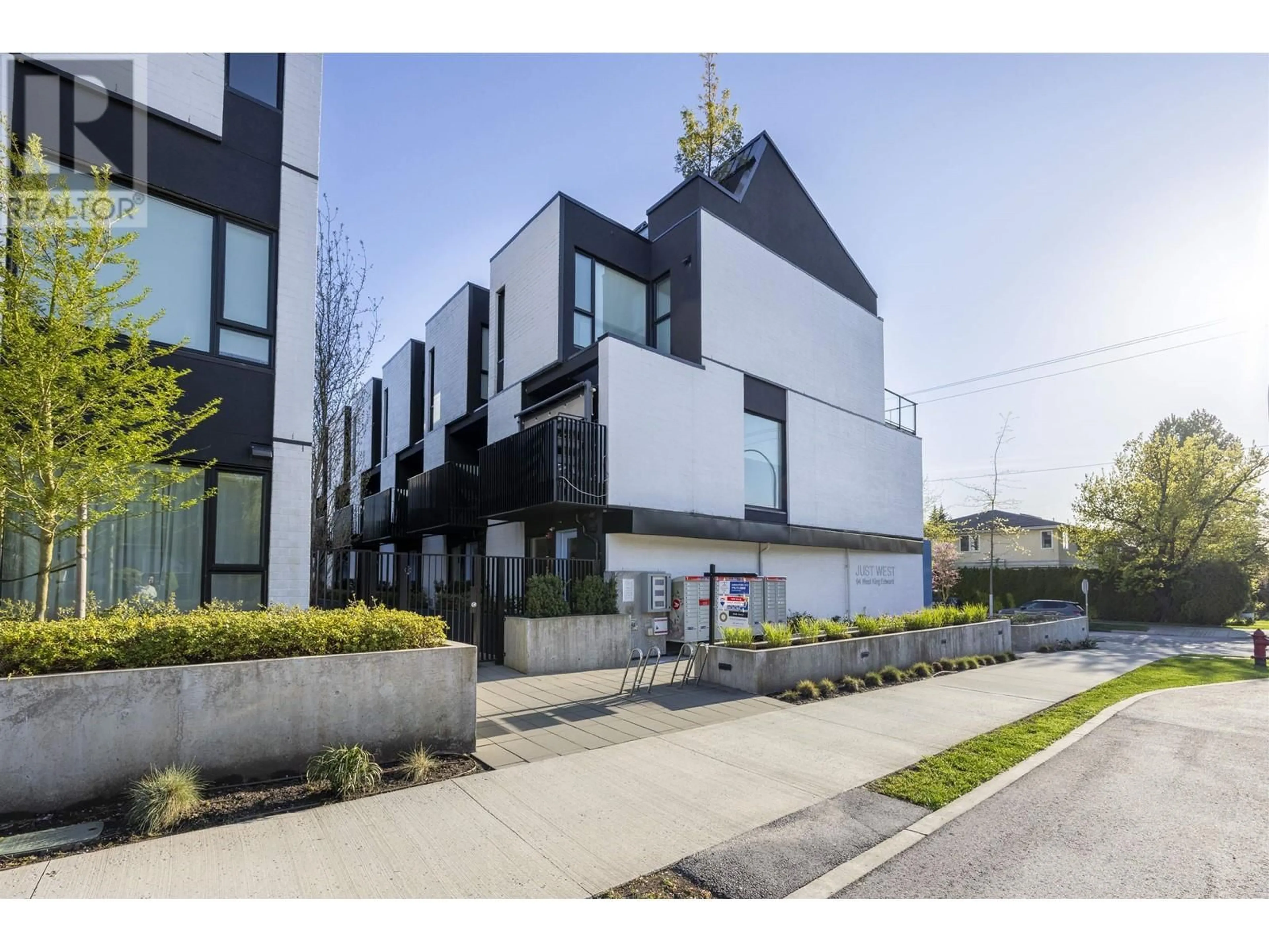 Unknown for 24 - 94 KING EDWARD AVENUE, Vancouver British Columbia V5Y0N6