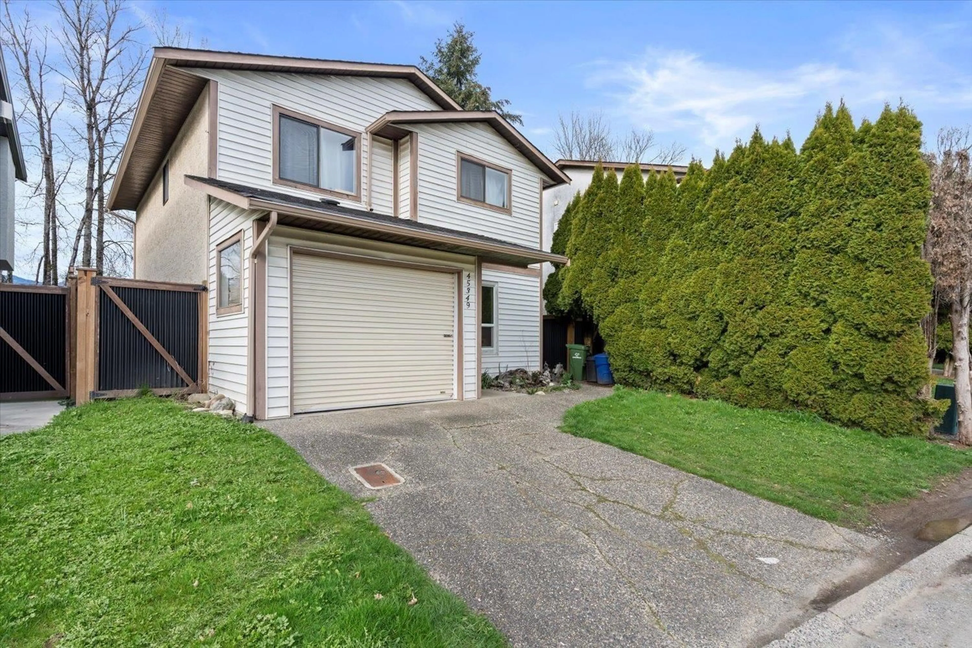 Unknown for 45349 MCINTOSH DRIVE, Chilliwack British Columbia V2P6V4