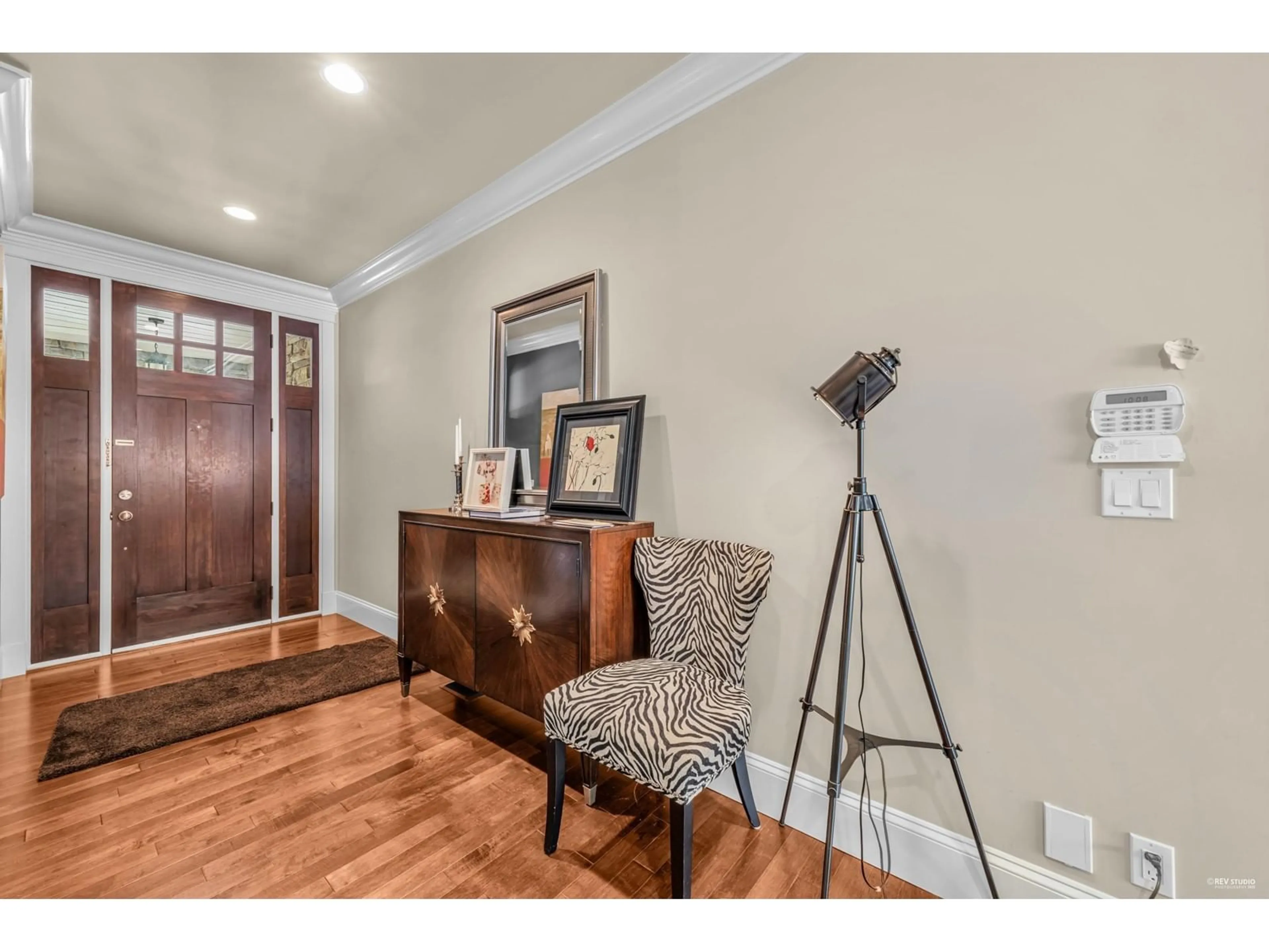 Indoor entryway for 2560 162, Surrey British Columbia V3Z6Z3