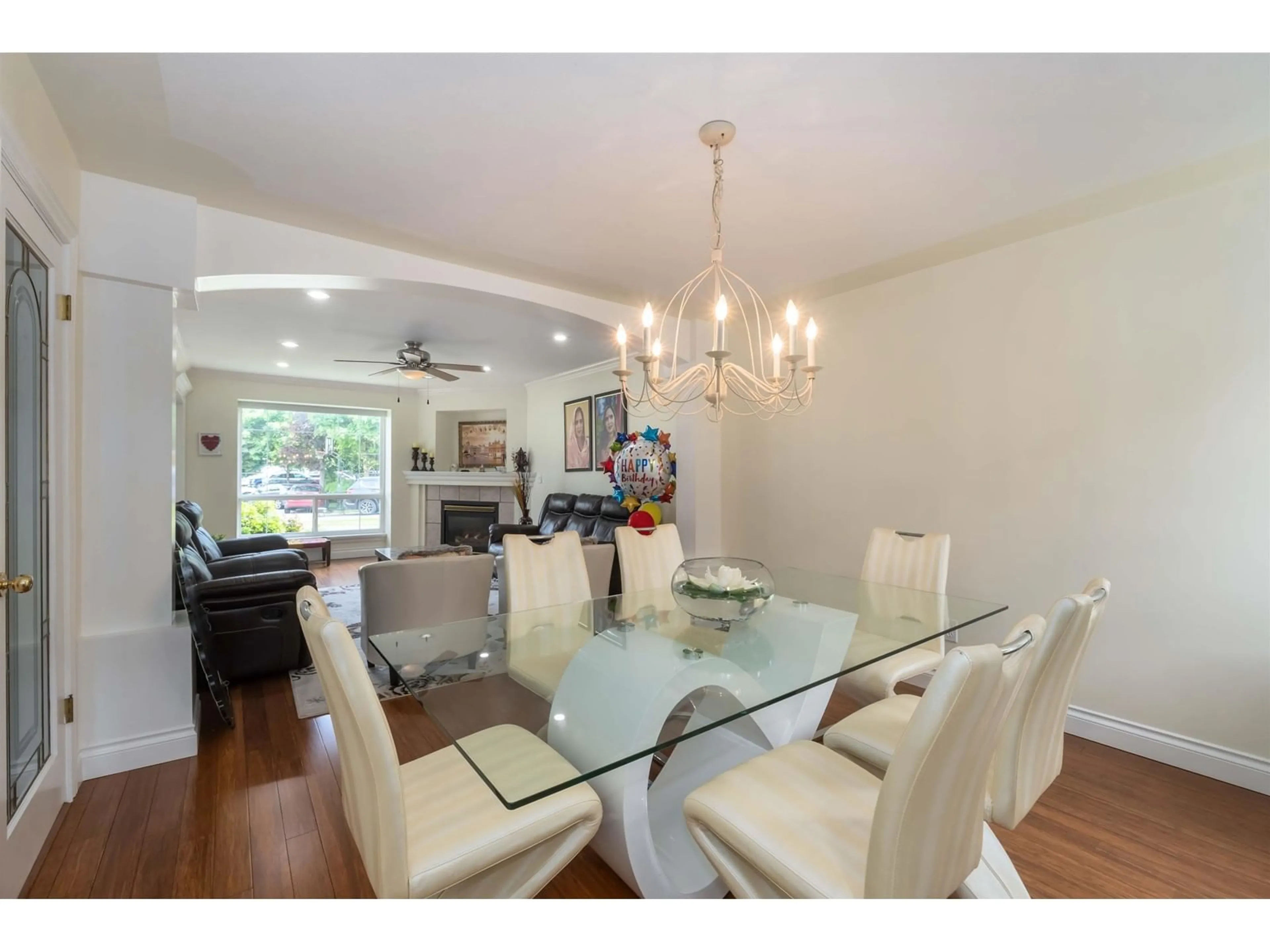 Dining room, wood/laminate floor for 16840 60A, Surrey British Columbia V3S8X5