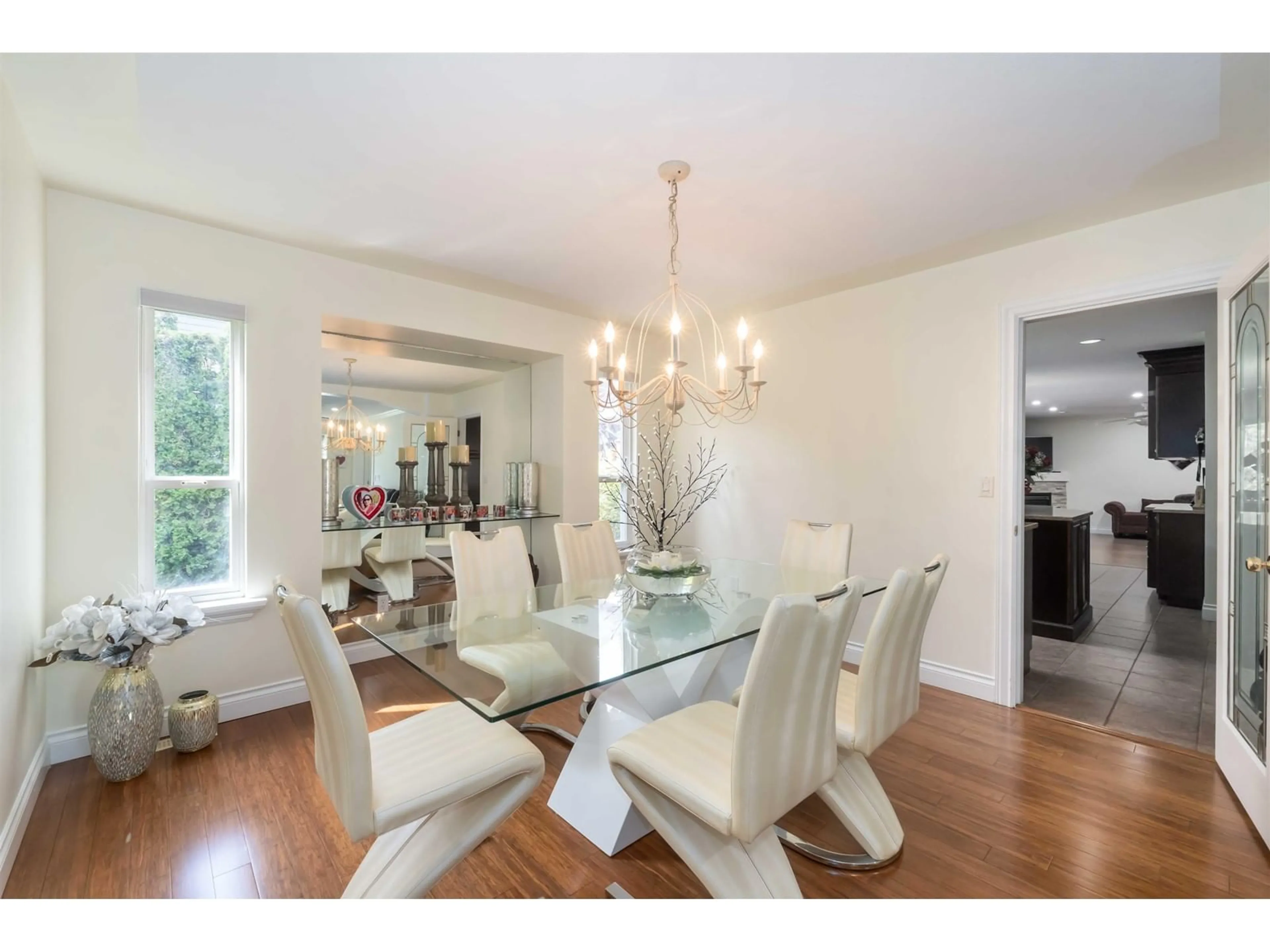 Dining room, unknown for 16840 60A, Surrey British Columbia V3S8X5