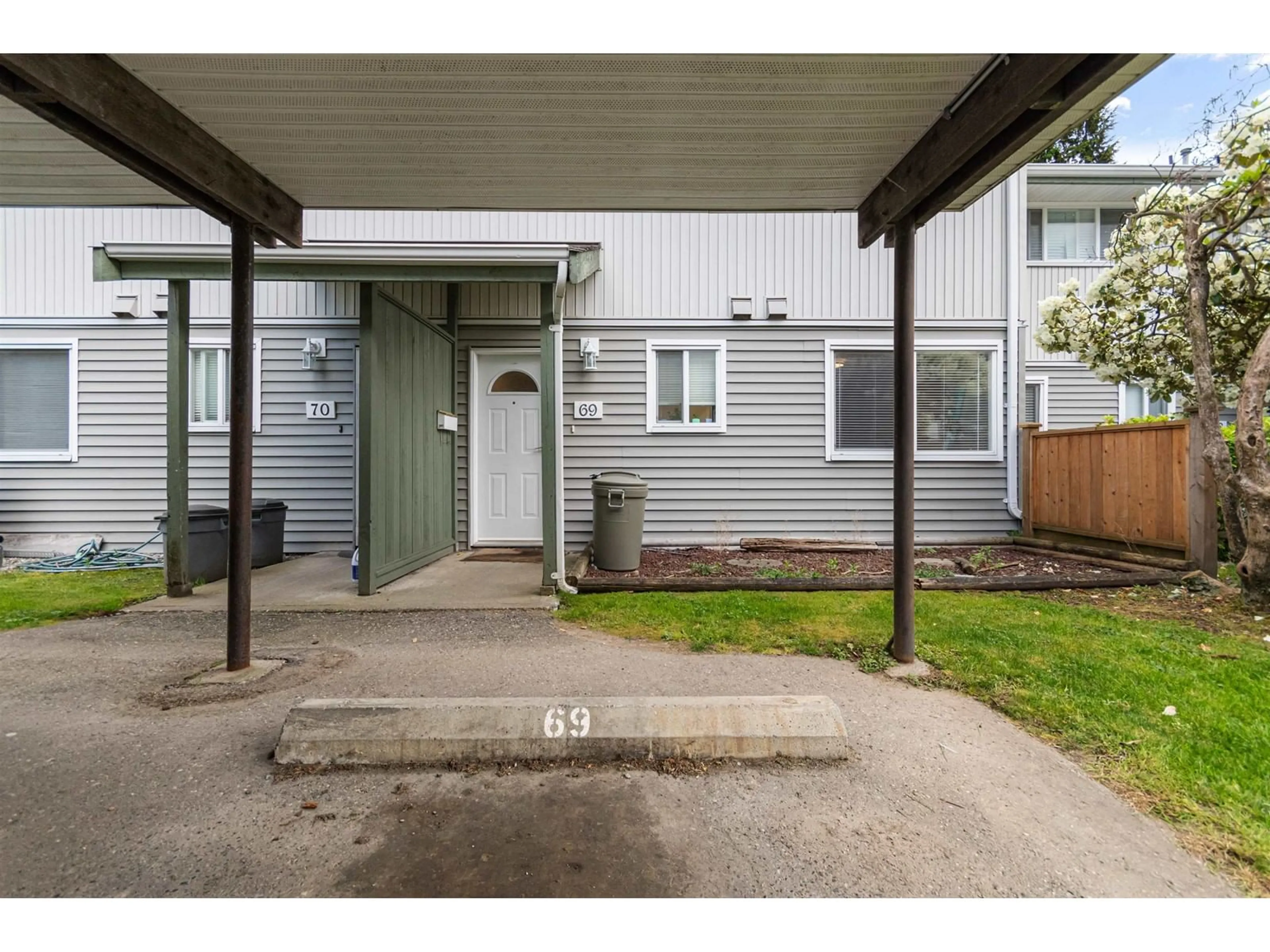 Unknown for 69 - 45185 WOLFE ROAD, Chilliwack British Columbia V2P1V5