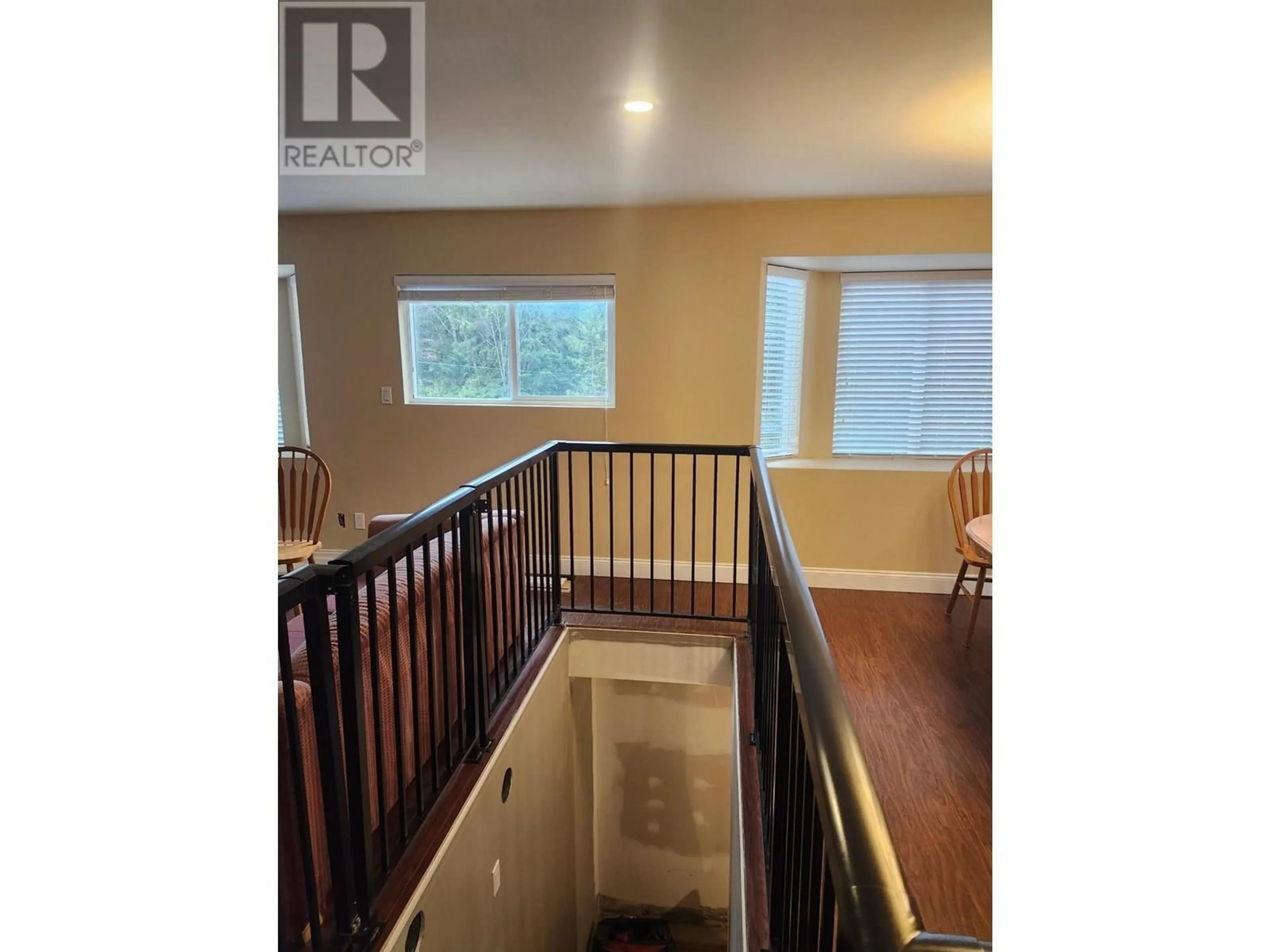Stairs for 12355 MCNUTT ROAD, Maple Ridge British Columbia V2W1N6