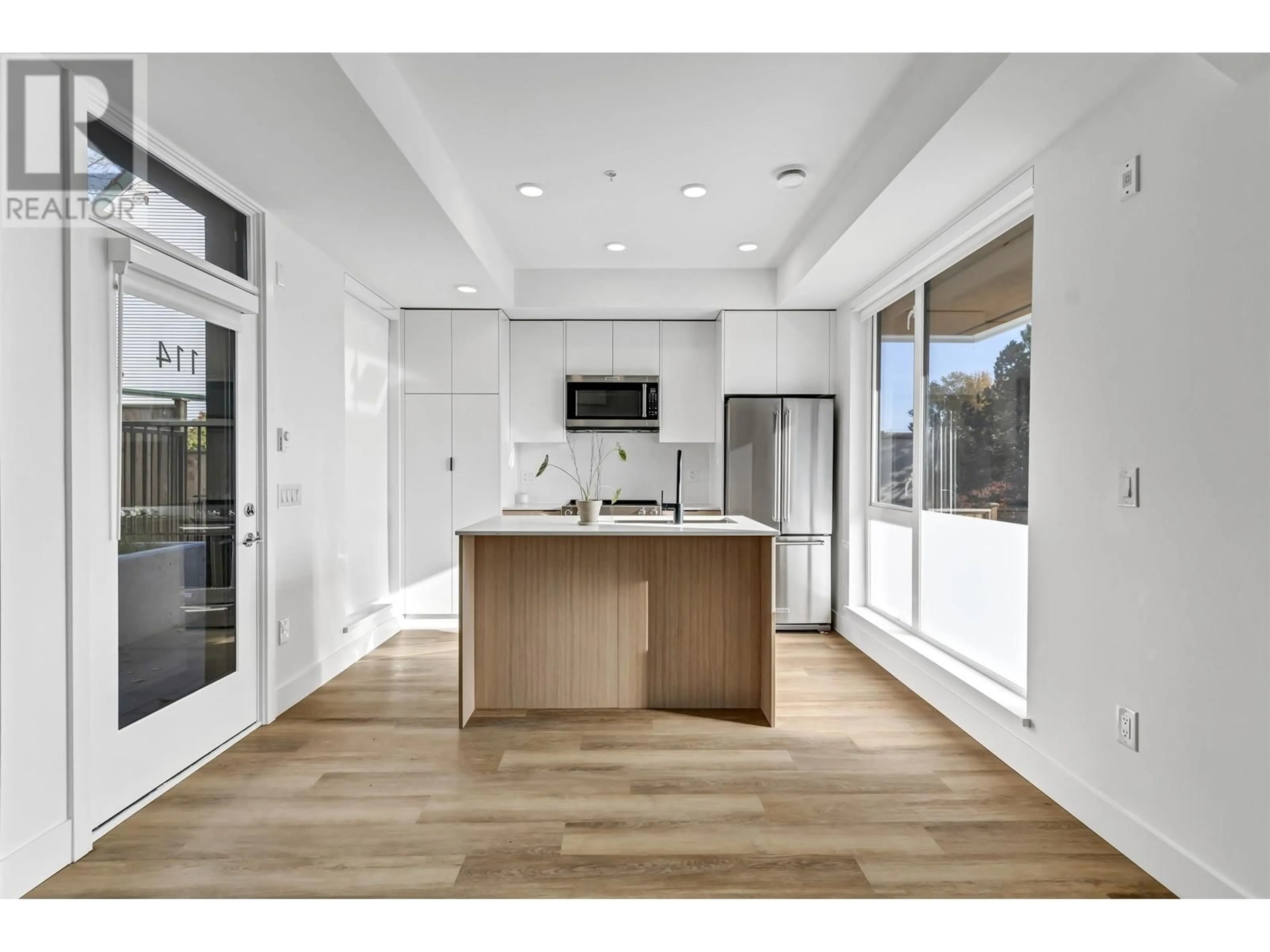 Open concept kitchen, unknown for 114 - 1306 LAVAL SQUARE, Coquitlam British Columbia V3K2E3