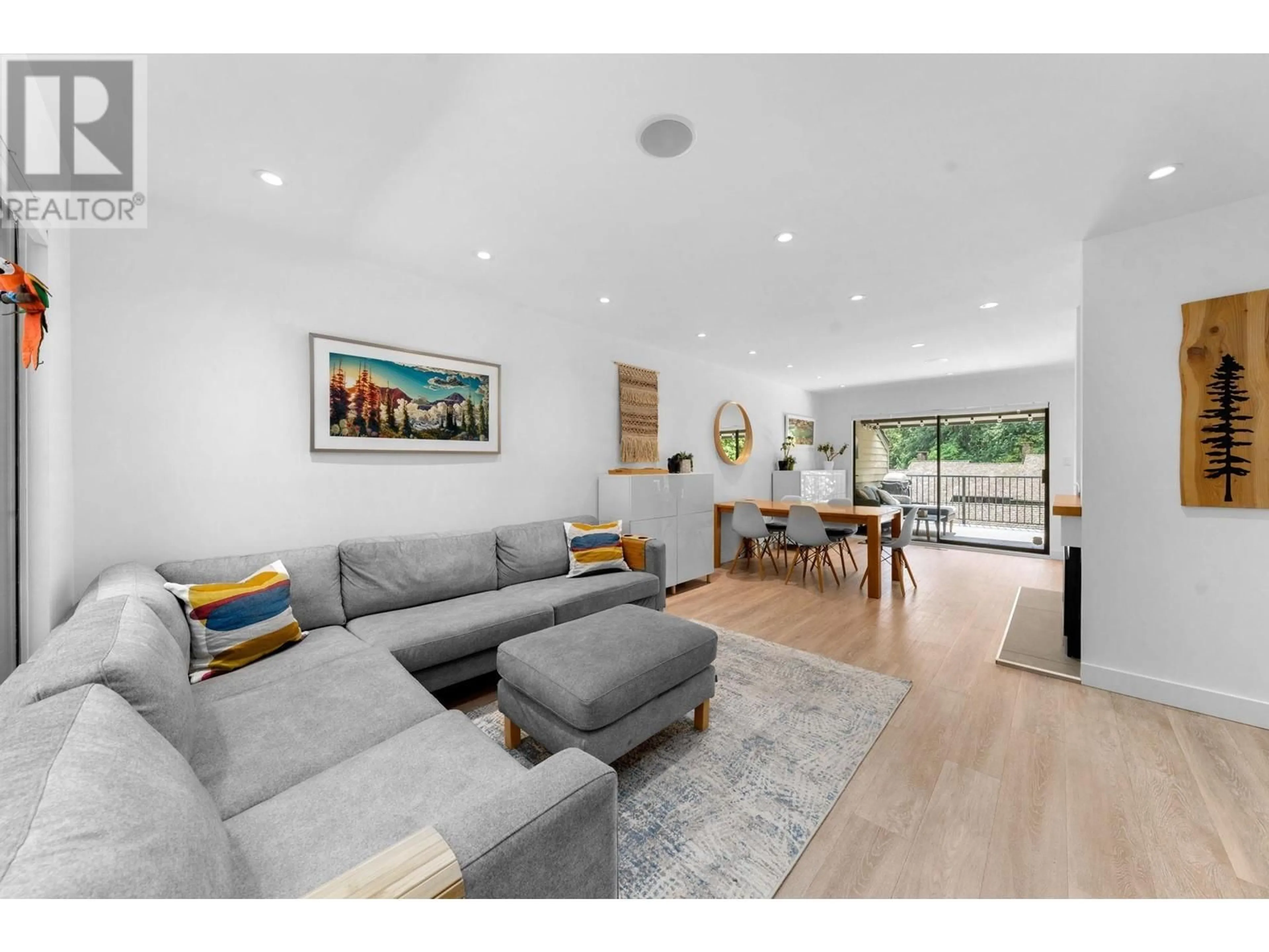 Living room with furniture, unknown for 822 FREDERICK ROAD, North Vancouver British Columbia V7K2Y3