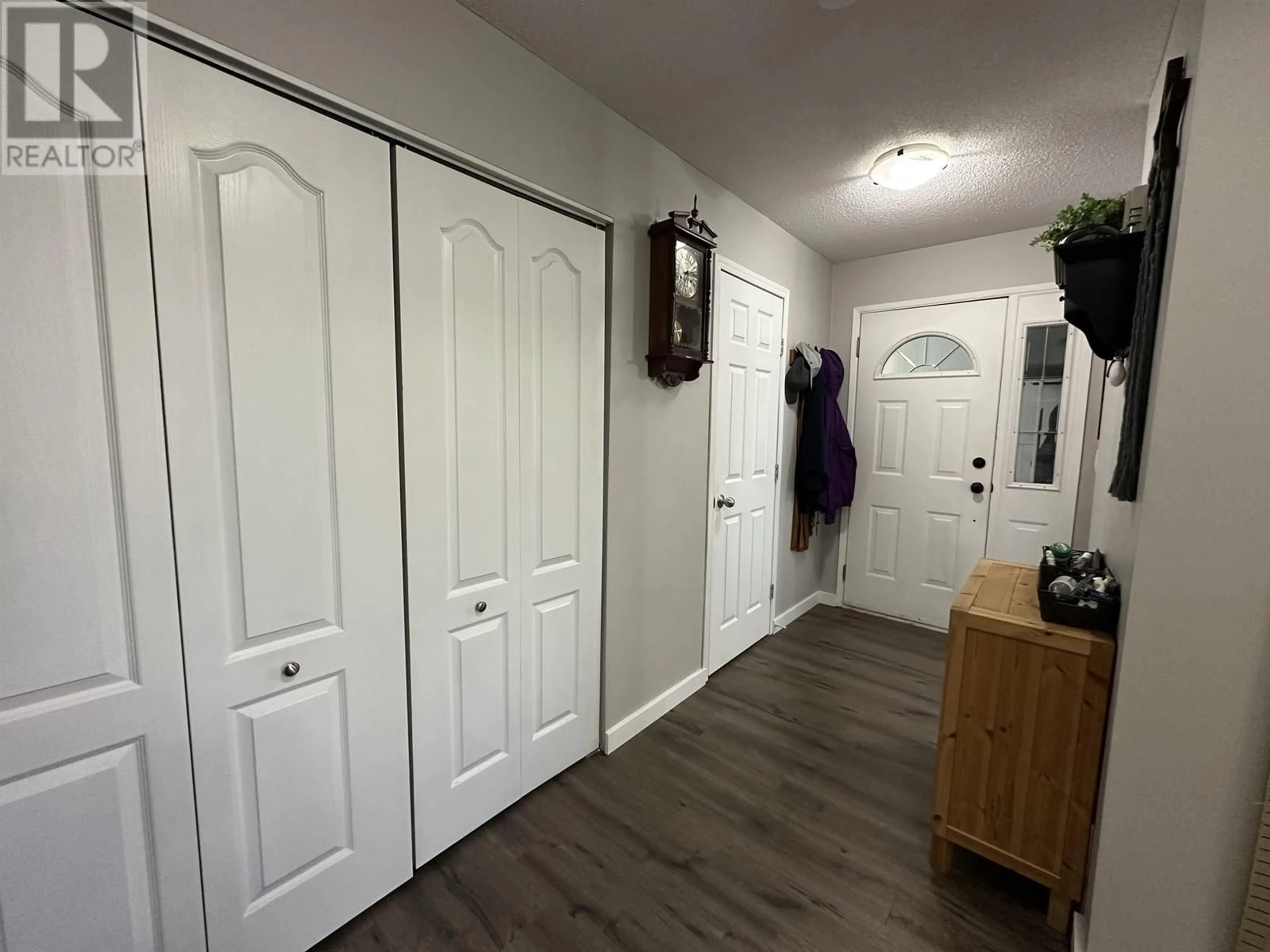 Indoor entryway for 10650 102 STREET, Fort St. John British Columbia V1J4X7