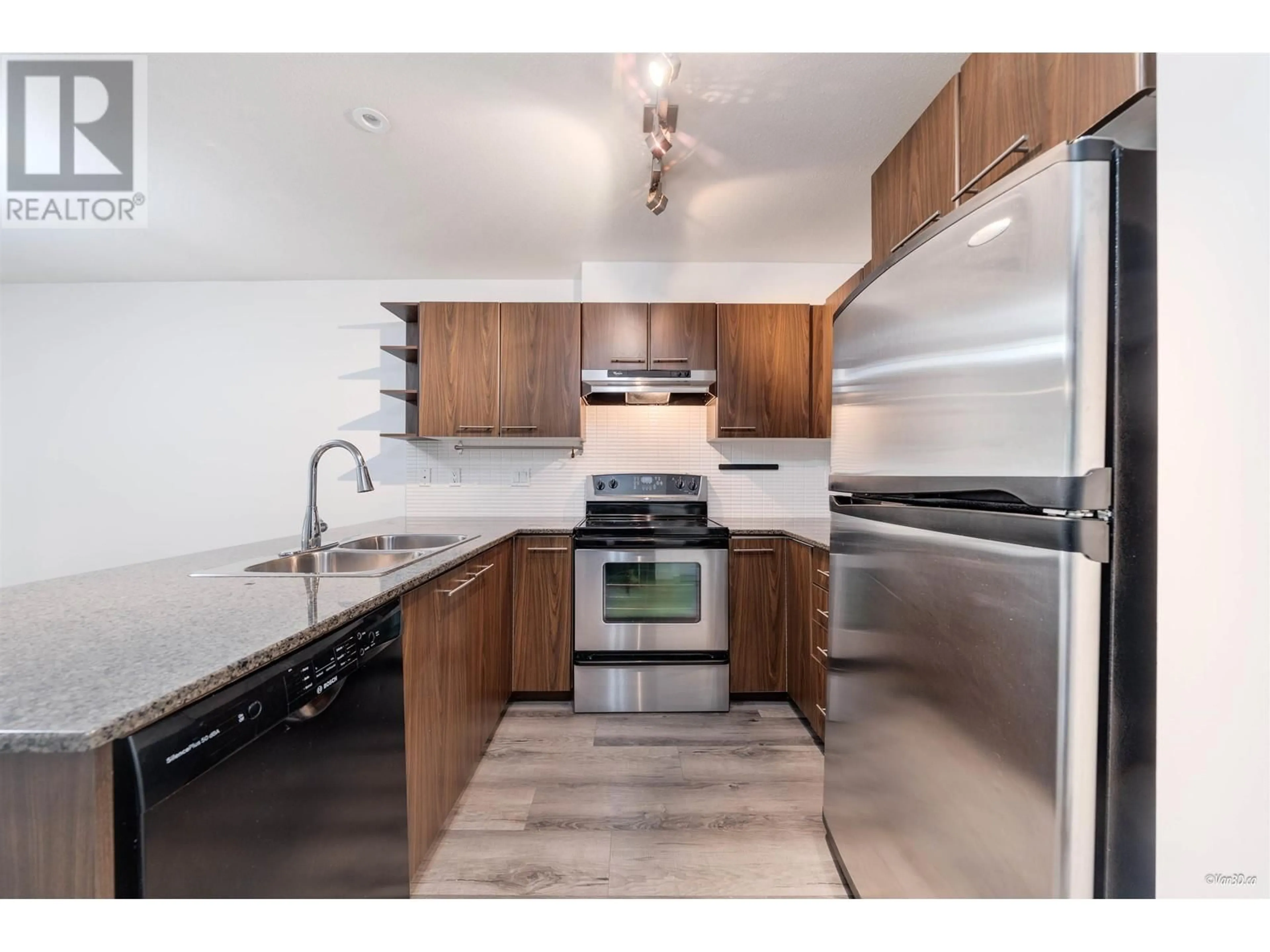Standard kitchen, unknown for 212 - 4799 BRENTWOOD DRIVE, Burnaby British Columbia V5C0C4