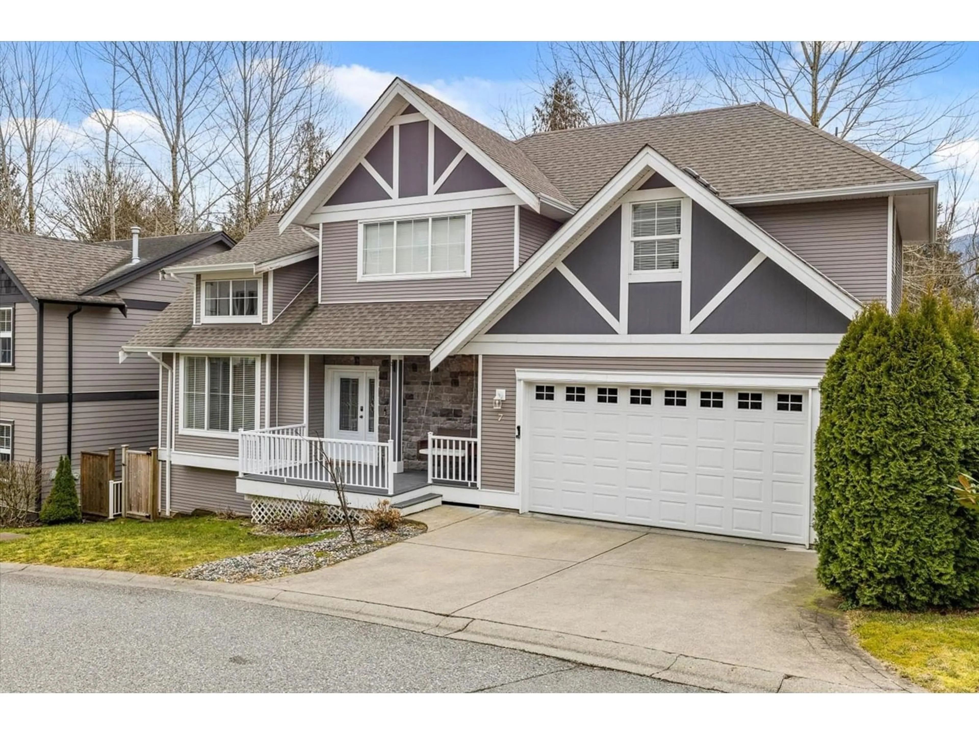 Home with vinyl exterior material, street for 7 - 45957 SHERWOOD DRIVE, Chilliwack British Columbia V2R5Y2