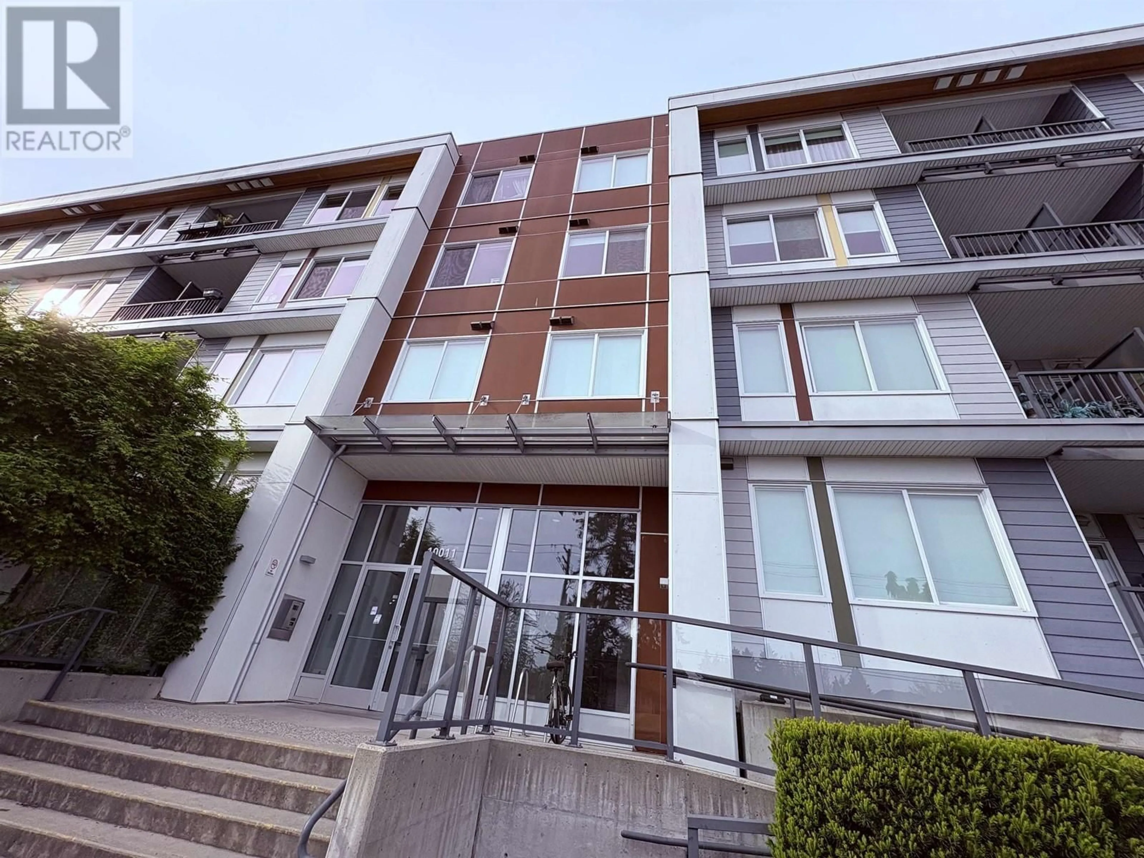 Indoor foyer for 511 - 10011 RIVER DRIVE, Richmond British Columbia V6X0N2