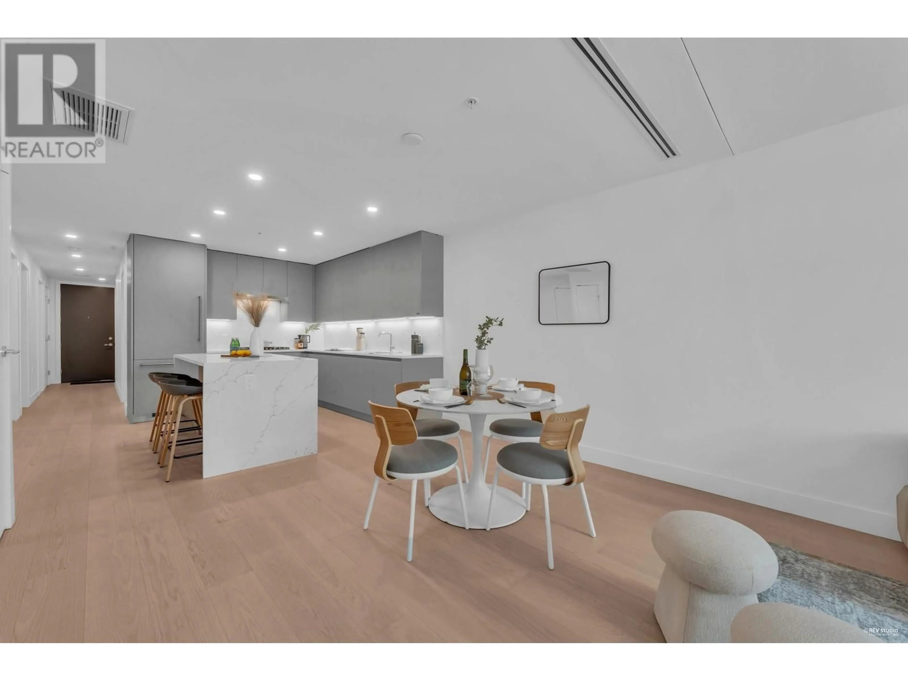 Open concept kitchen, unknown for 204 - 1331 MARINE DRIVE, West Vancouver British Columbia V7T1B6