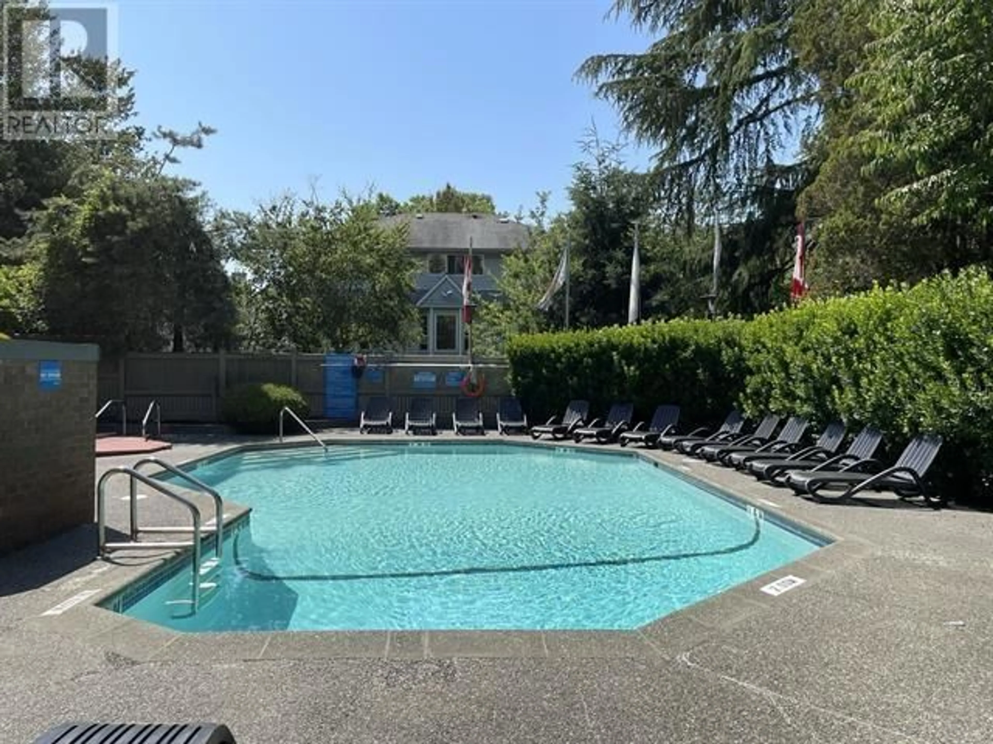 Pool for 222 - 7340 MOFFATT ROAD, Richmond British Columbia V6Y1X8
