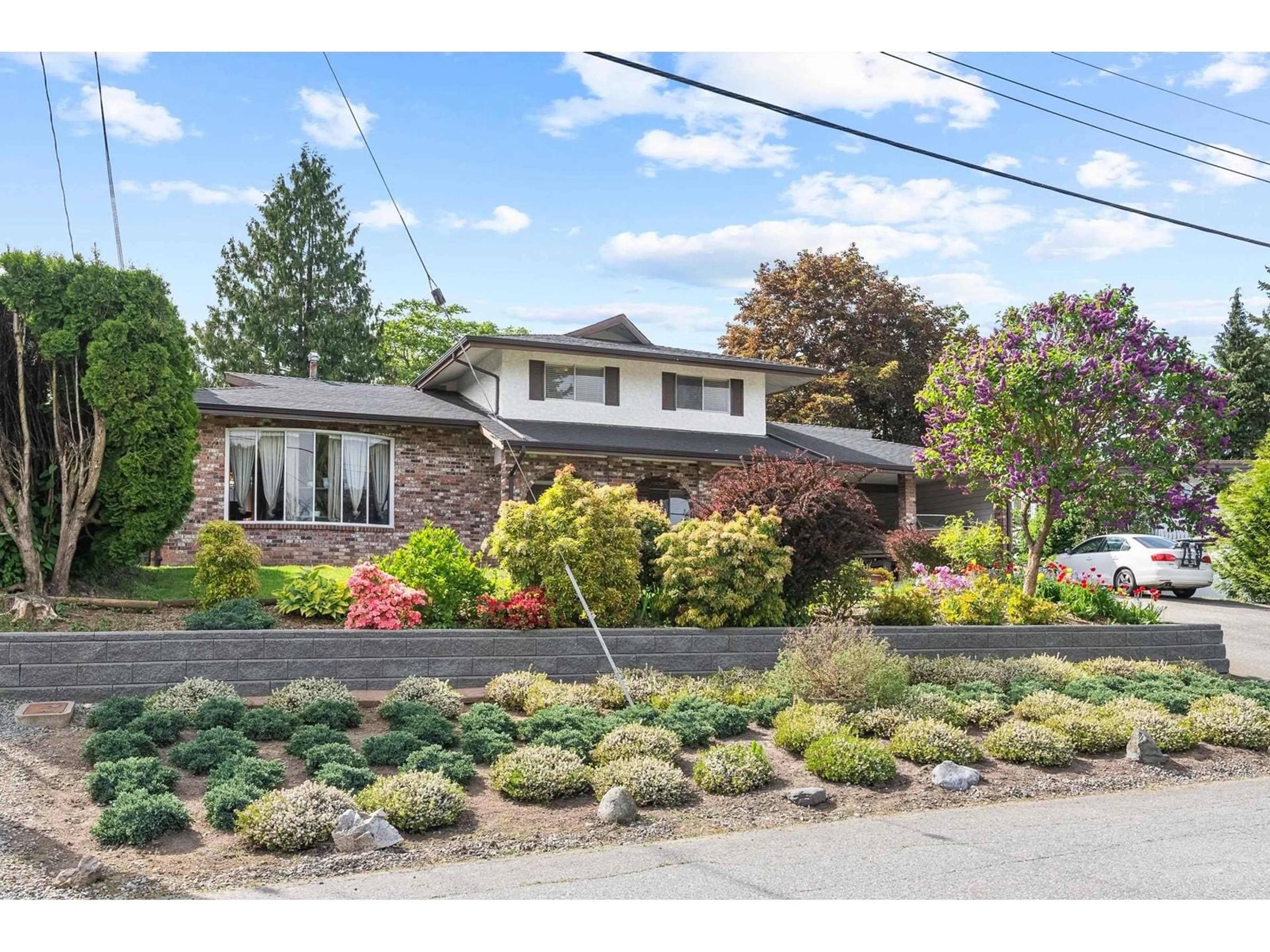 Home with brick exterior material, street for 31571 CLEARVIEW, Abbotsford British Columbia V2T1Z2