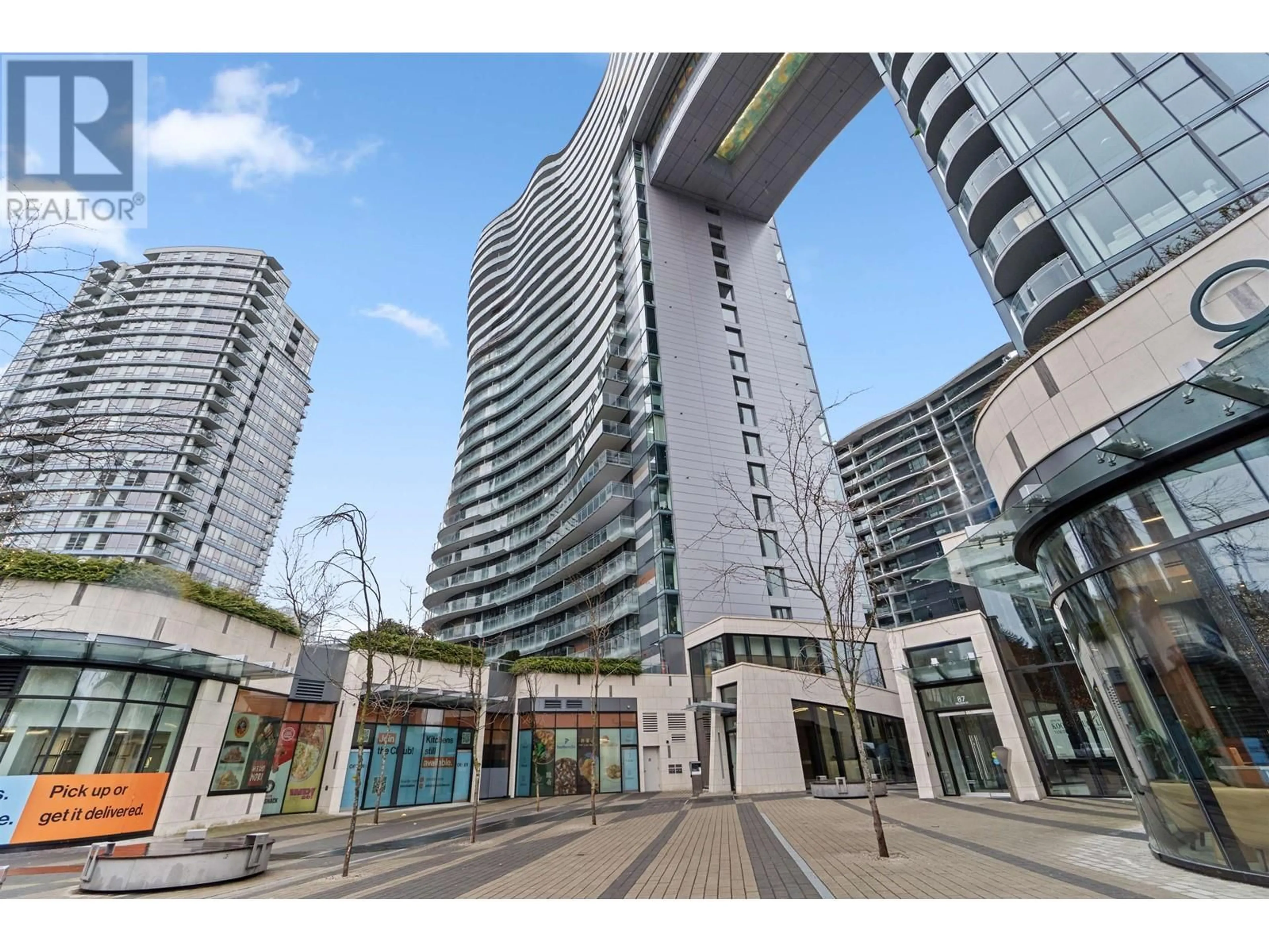 Indoor foyer for 2713 - 89 NELSON STREET, Vancouver British Columbia V6Z0E7