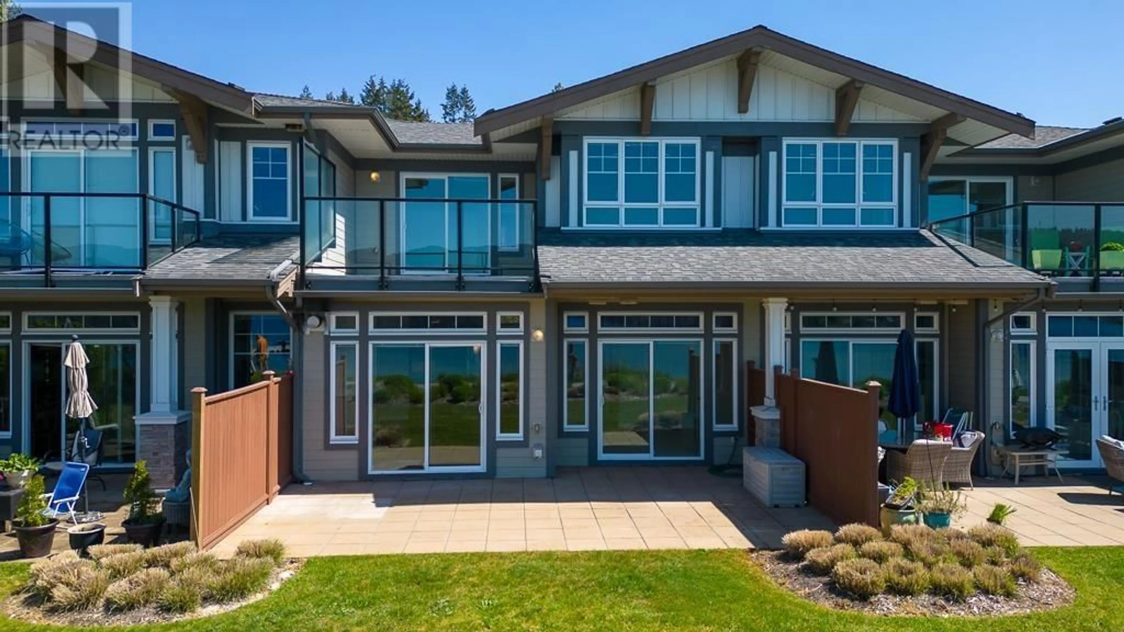 Home with brick exterior material, unknown for 5993 BEACHGATE LANE, Sechelt British Columbia V7Z0S2
