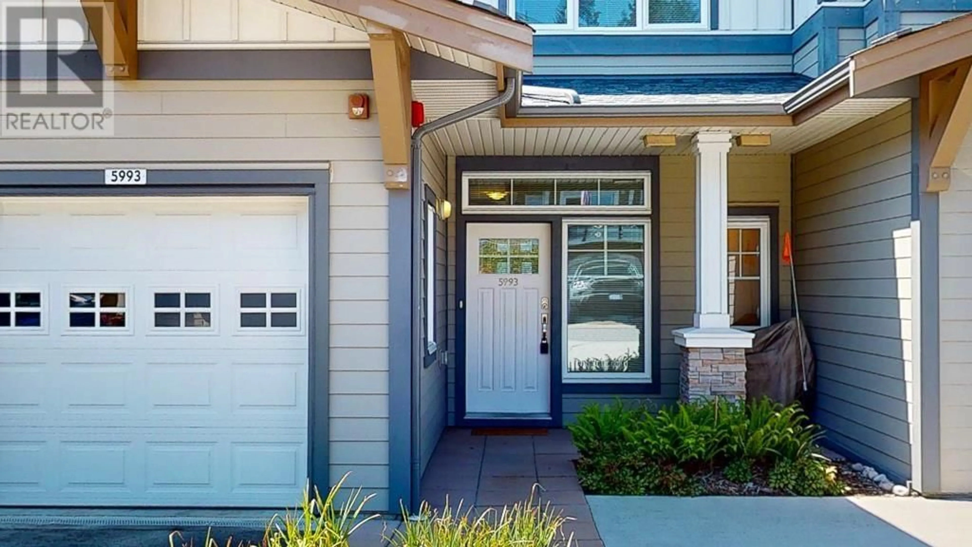 Home with vinyl exterior material, street for 5993 BEACHGATE LANE, Sechelt British Columbia V7Z0S2