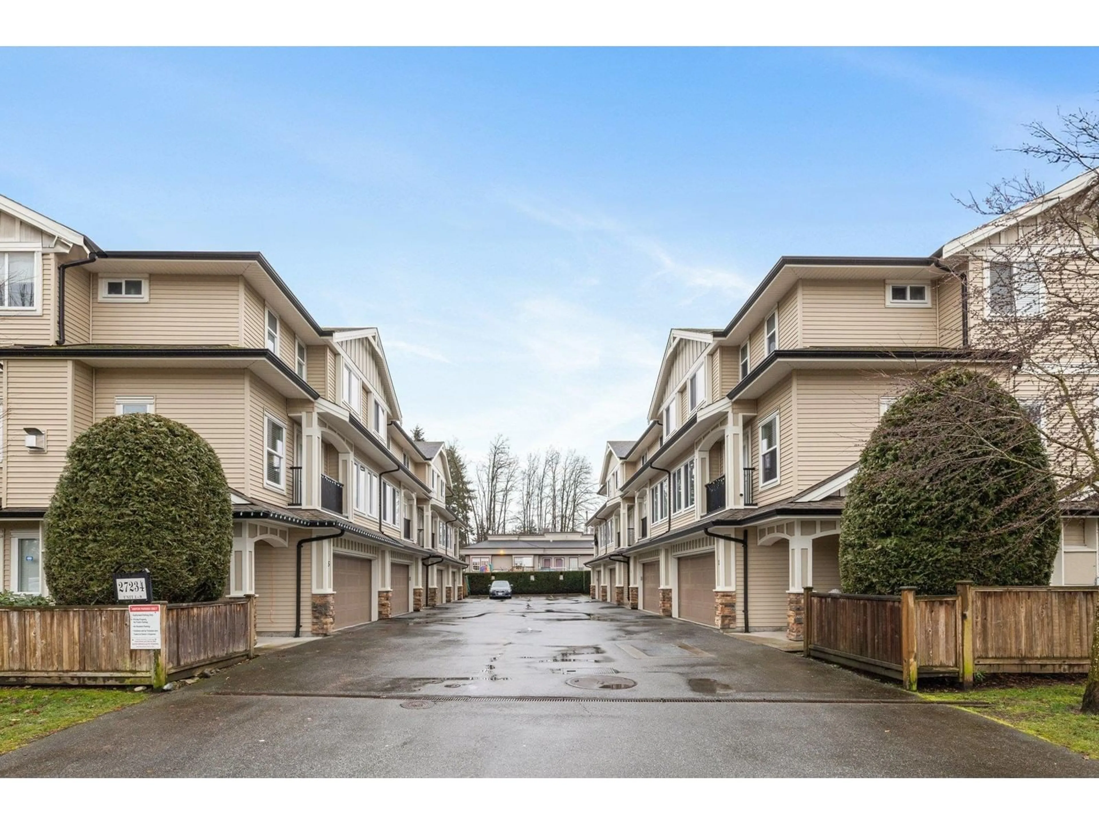 Unknown for 4 - 27234 30, Langley British Columbia V4W3J6