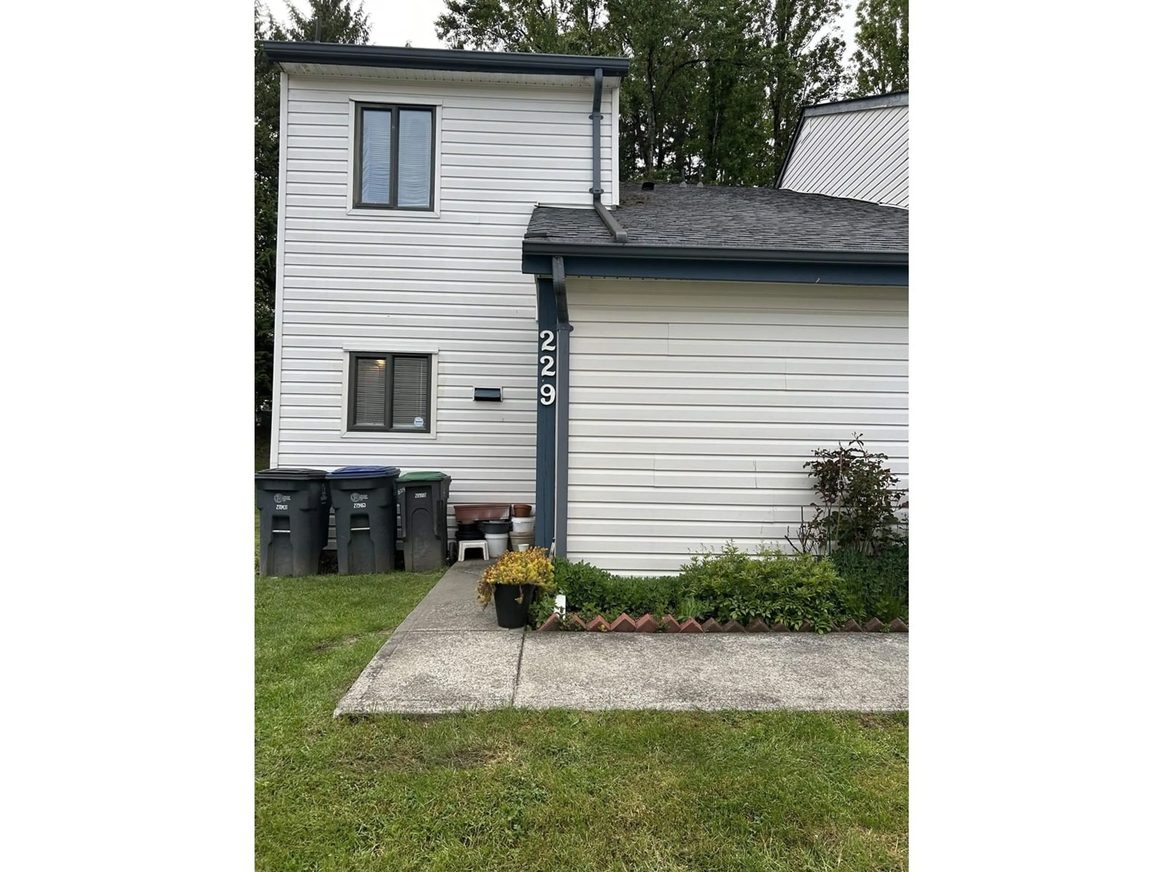 Unknown for 229 - 13616 67TH, Surrey British Columbia V3W6X5