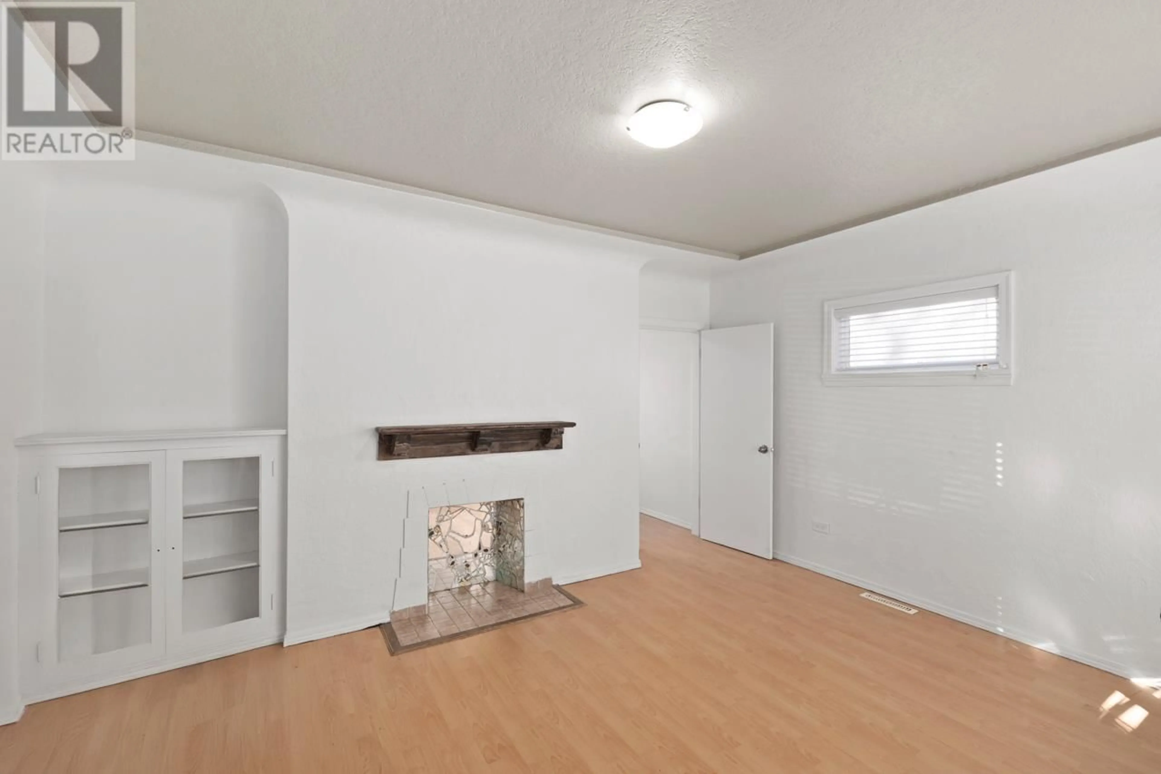 A pic of a room for 3431 GLEN DRIVE, Vancouver British Columbia V5V4S5