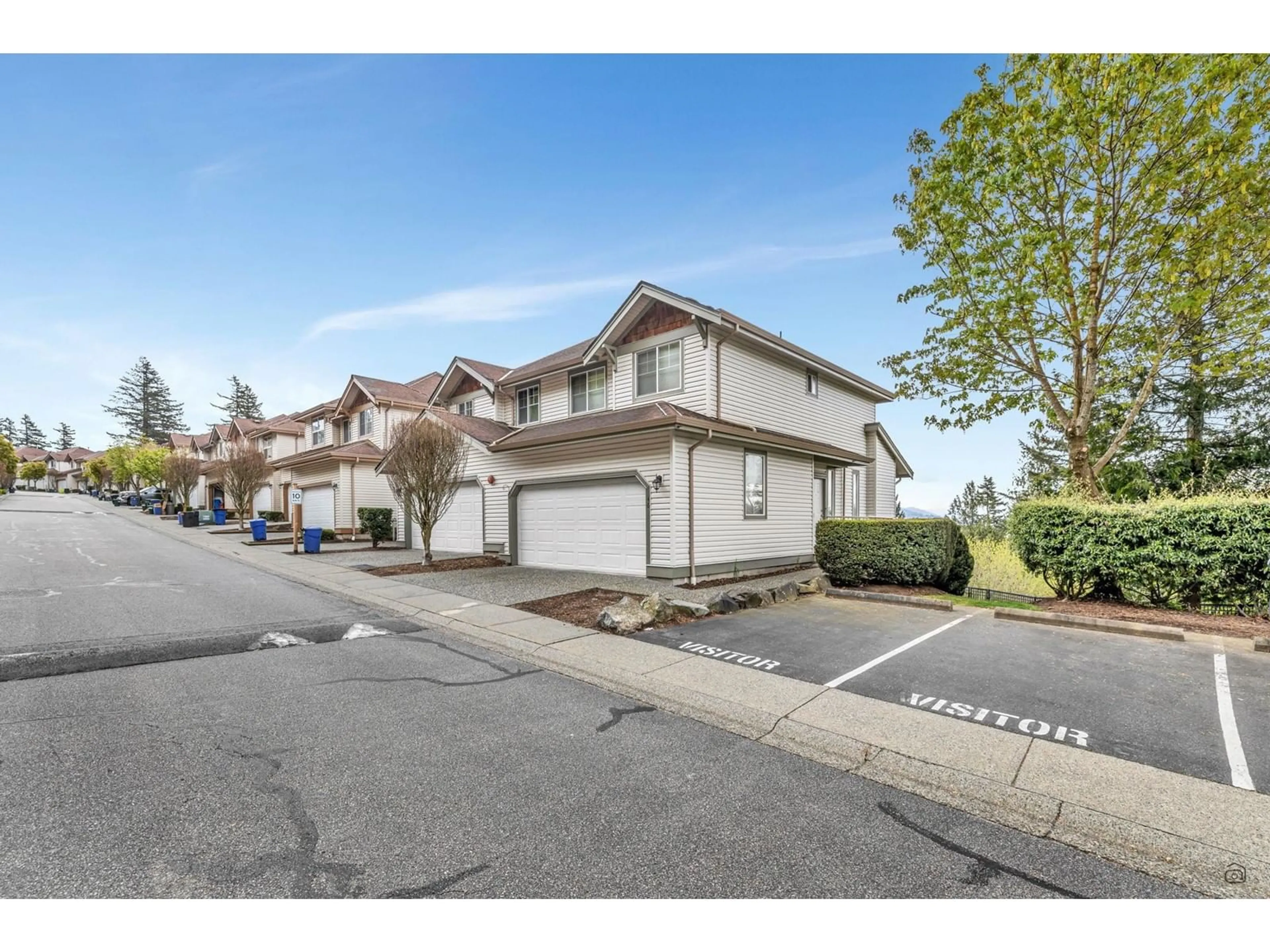 A pic from outside/outdoor area/front of a property/back of a property/a pic from drone, street for 46 - 35287 OLD YALE, Abbotsford British Columbia V3G8H5