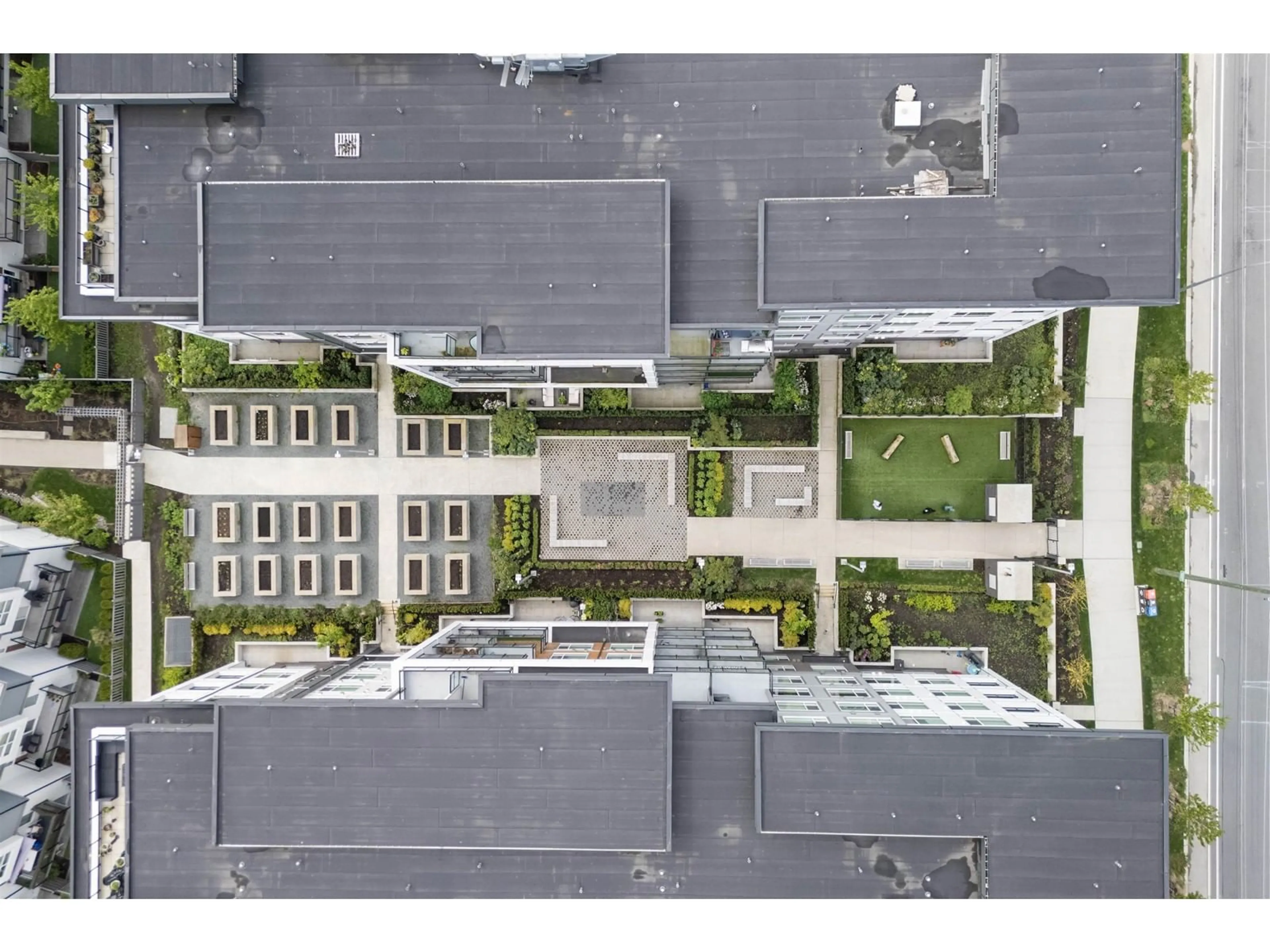 A pic from outside/outdoor area/front of a property/back of a property/a pic from drone, unknown for A119 - 20834 80, Langley British Columbia V2Y3M4