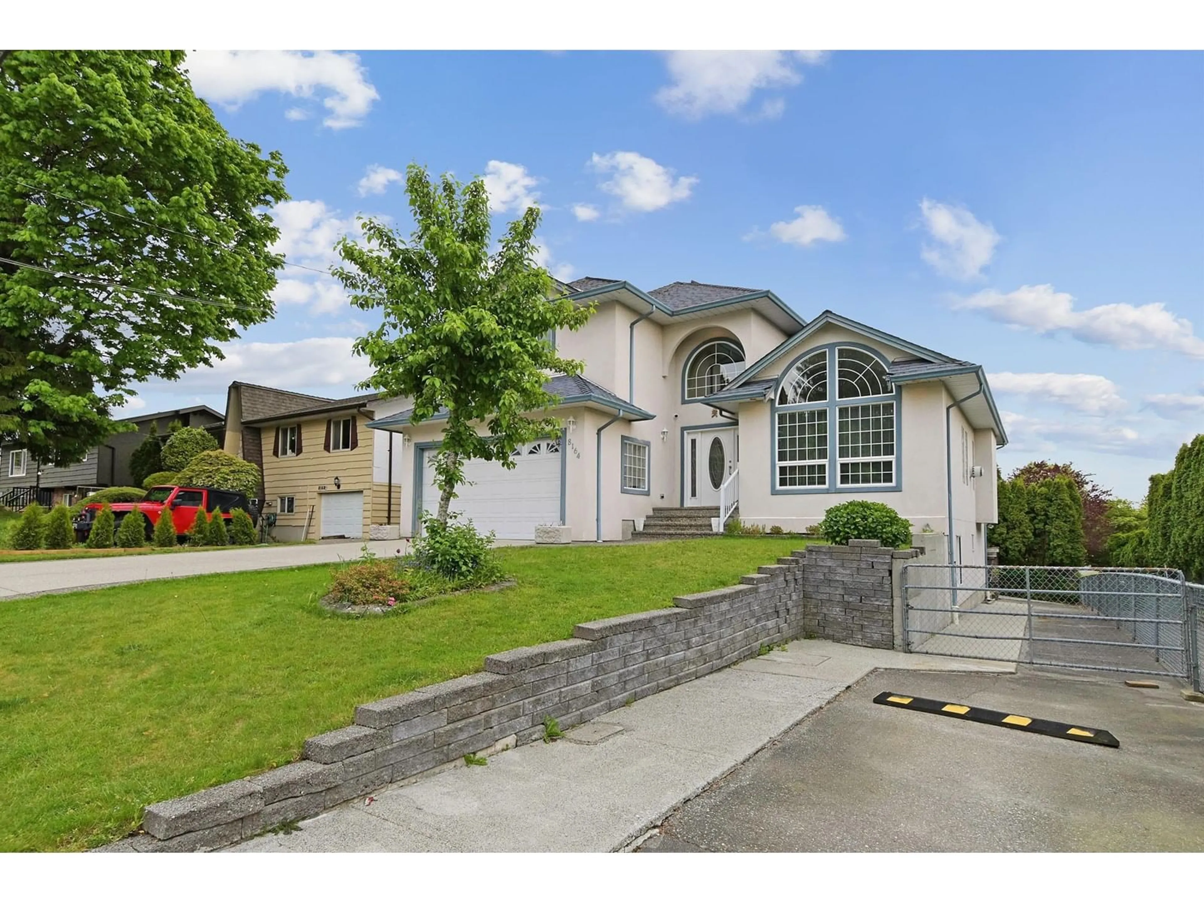A pic from outside/outdoor area/front of a property/back of a property/a pic from drone, street for 8164 SUMAC, Mission British Columbia V2V5R6