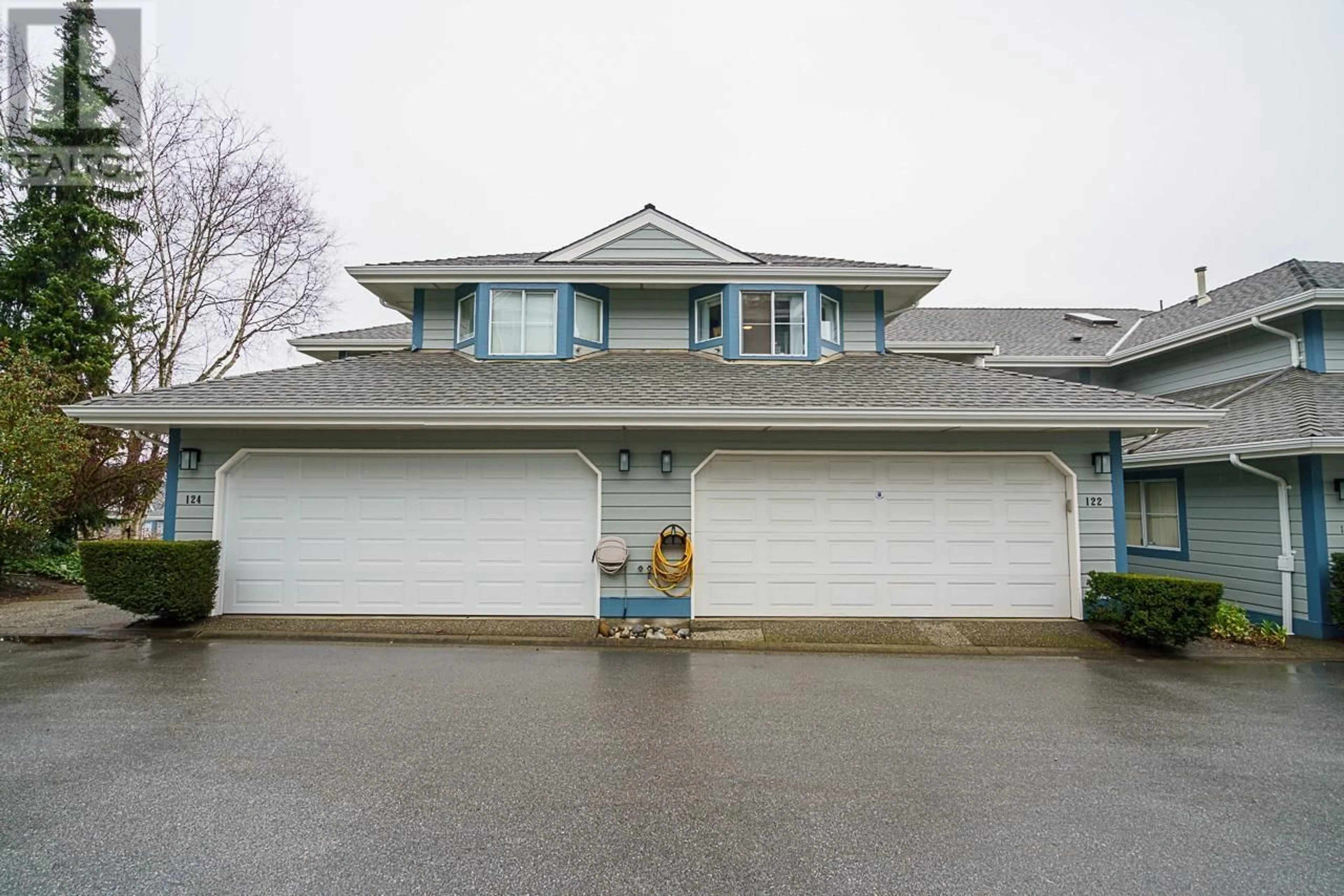 Indoor garage for 122 - 28 RICHMOND STREET, New Westminster British Columbia V3L5P4