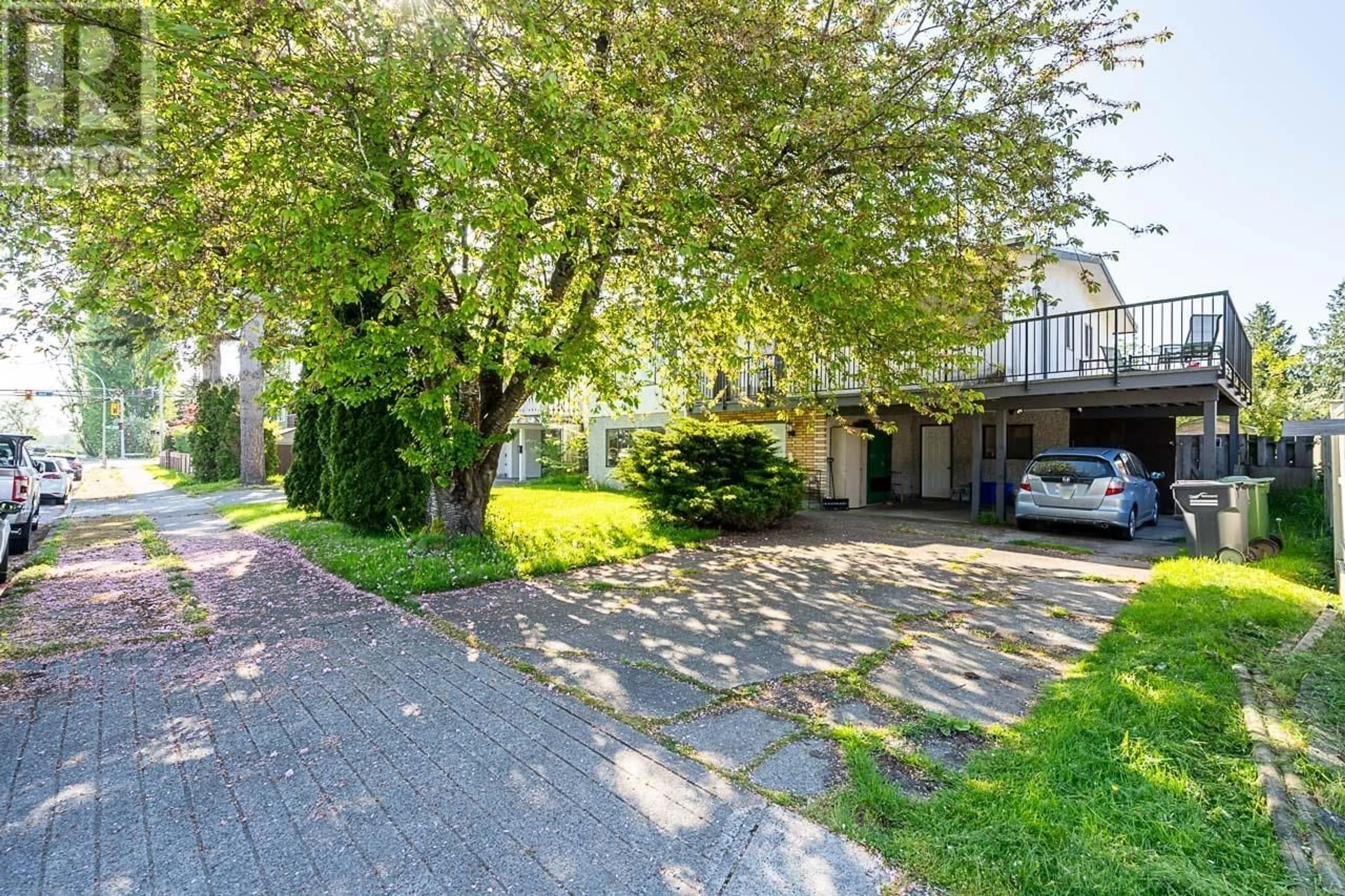 Patio, street for 11820 KING ROAD, Richmond British Columbia V7A3B6