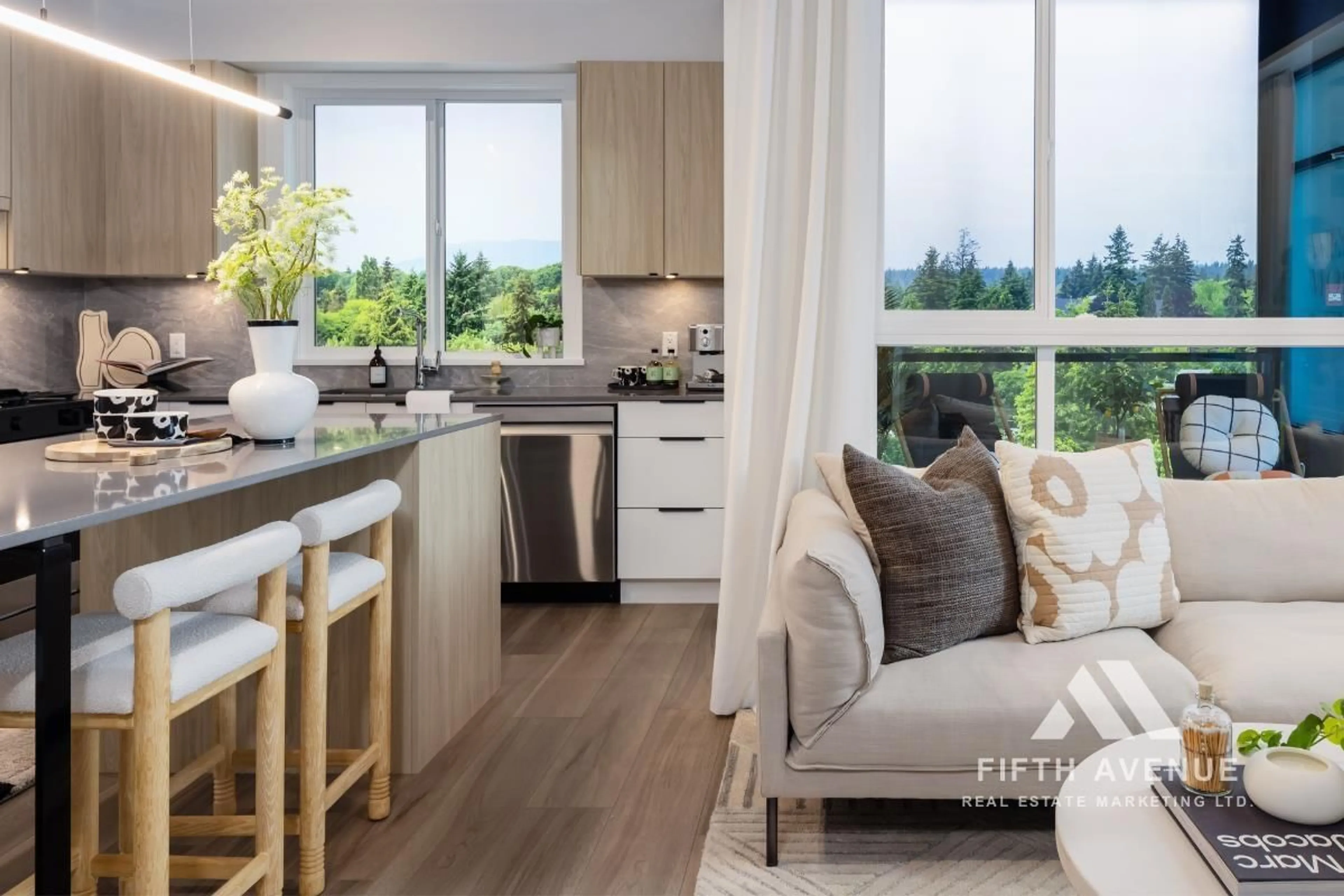 Open concept kitchen, unknown for 305 - 30424 CARDINAL, Abbotsford British Columbia N0N0N0