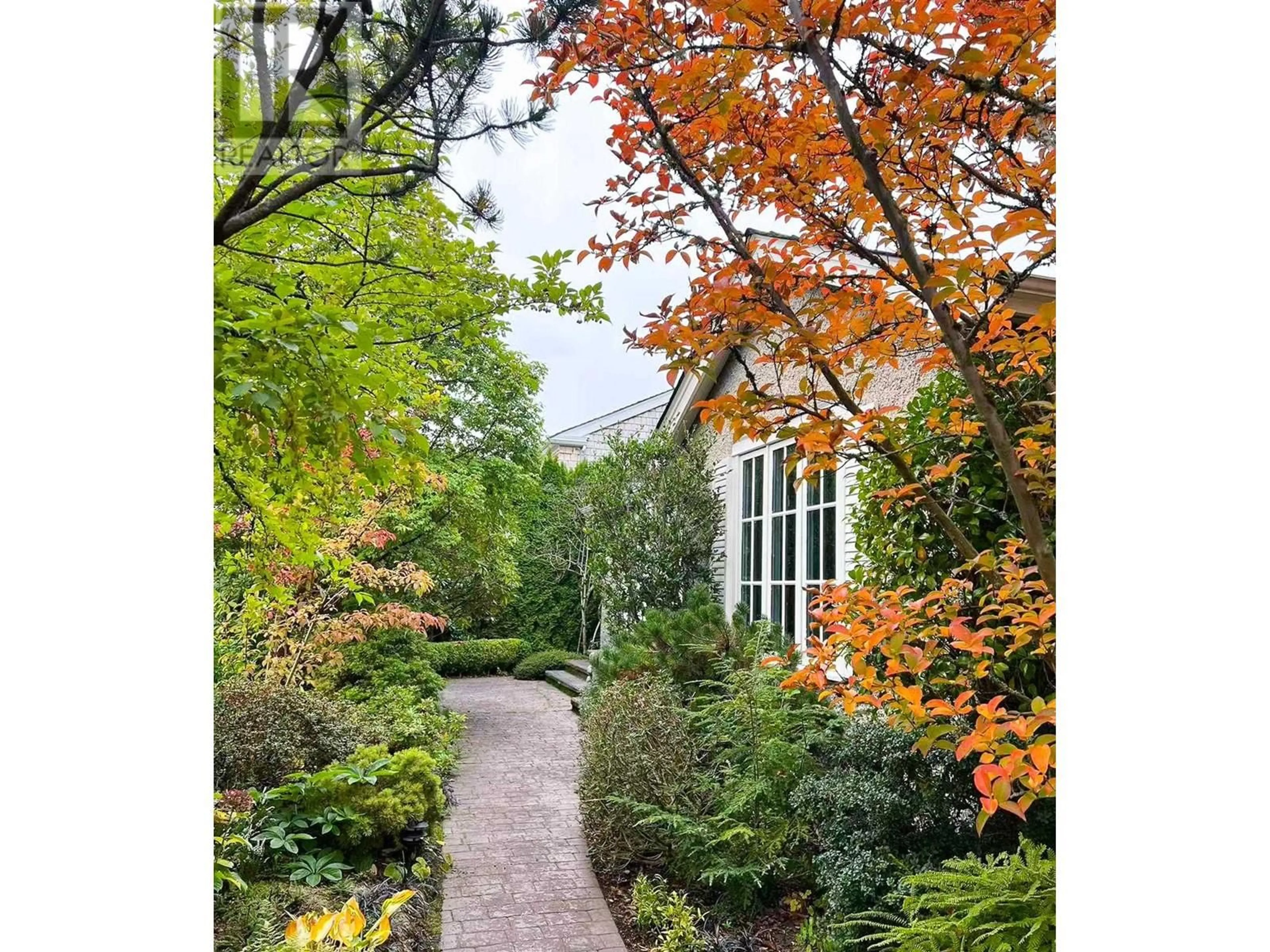 Unknown for 4755 7TH AVENUE, Vancouver British Columbia V6T1C7