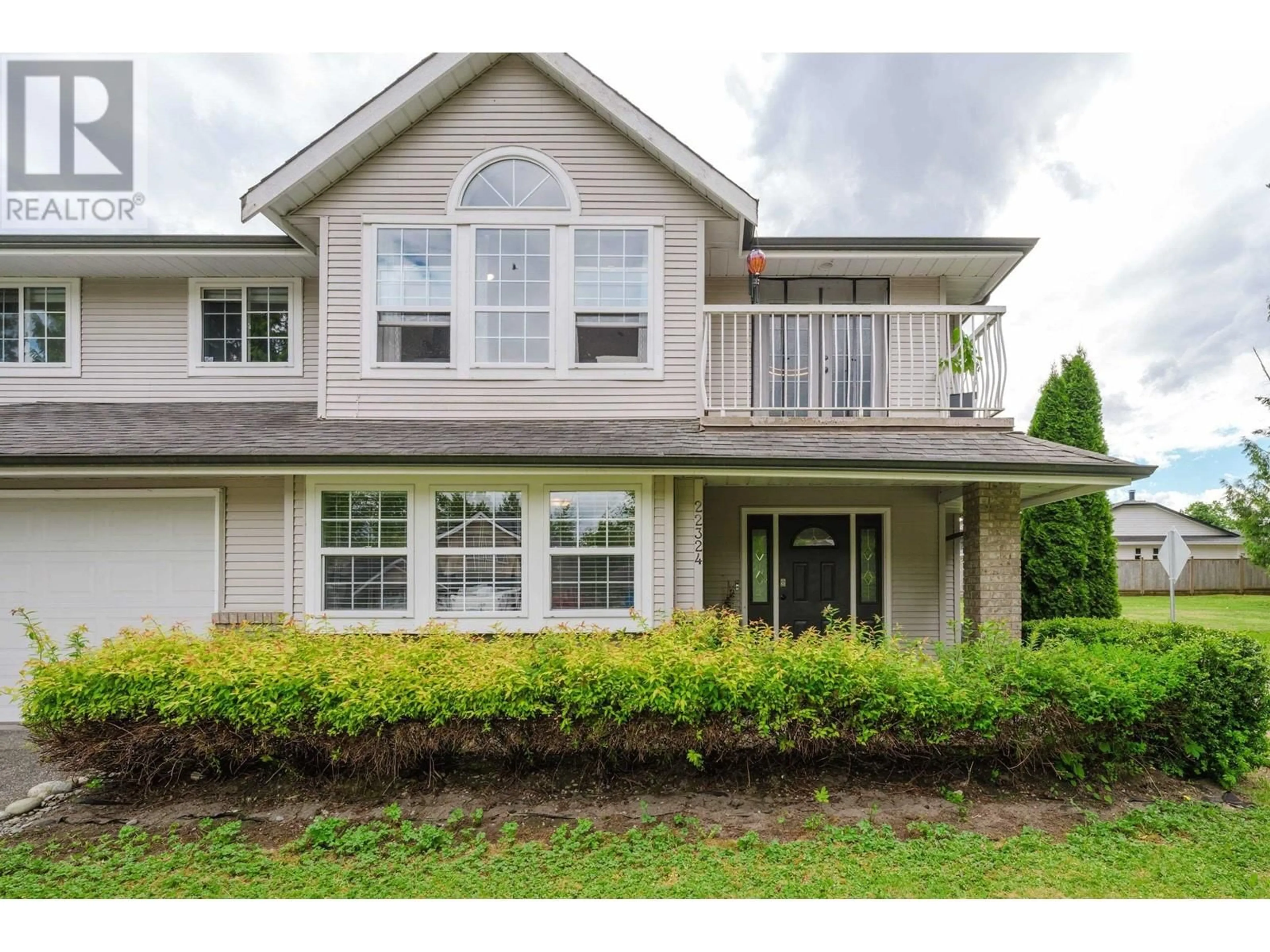 Home with vinyl exterior material, unknown for 22324 126 AVENUE, Maple Ridge British Columbia V2X2X8