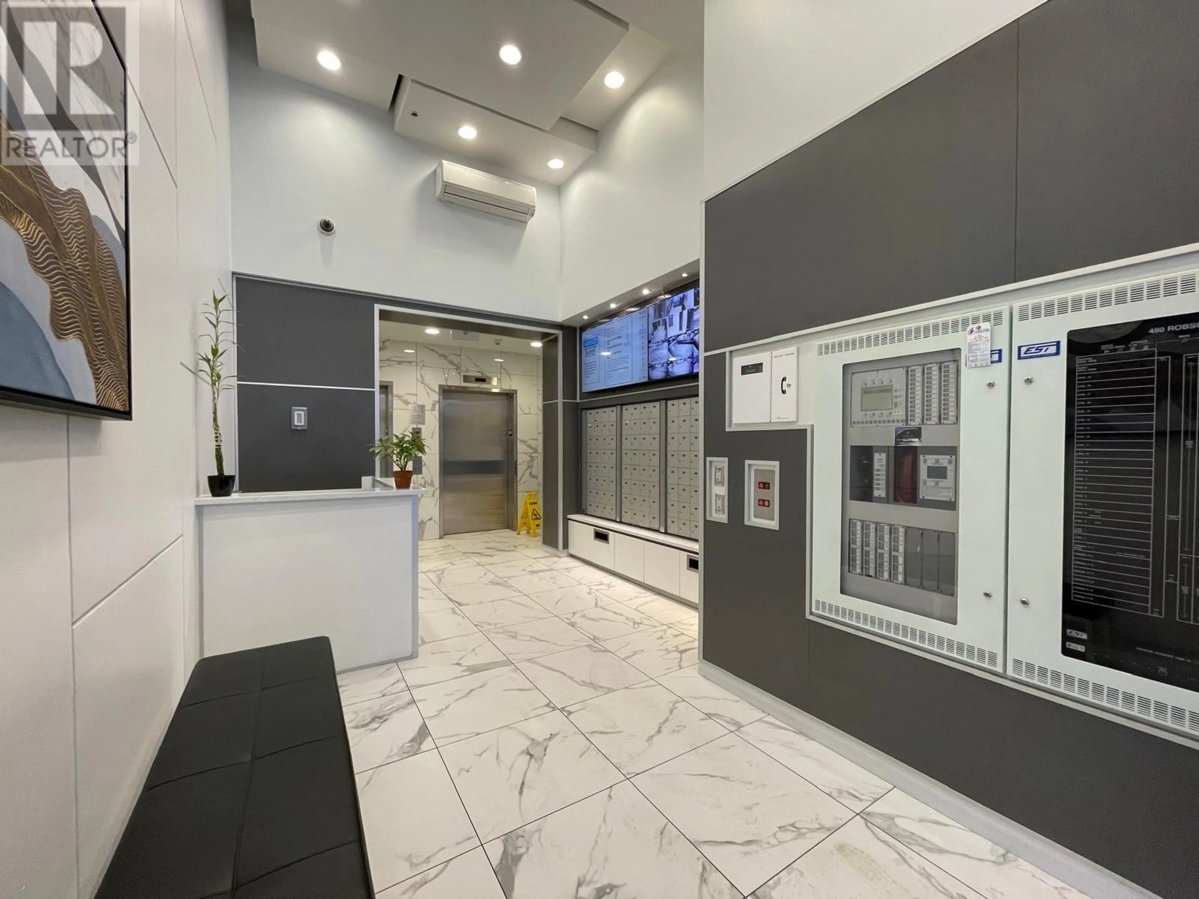 Lobby for 703 - 480 ROBSON STREET, Vancouver British Columbia V6B1S1