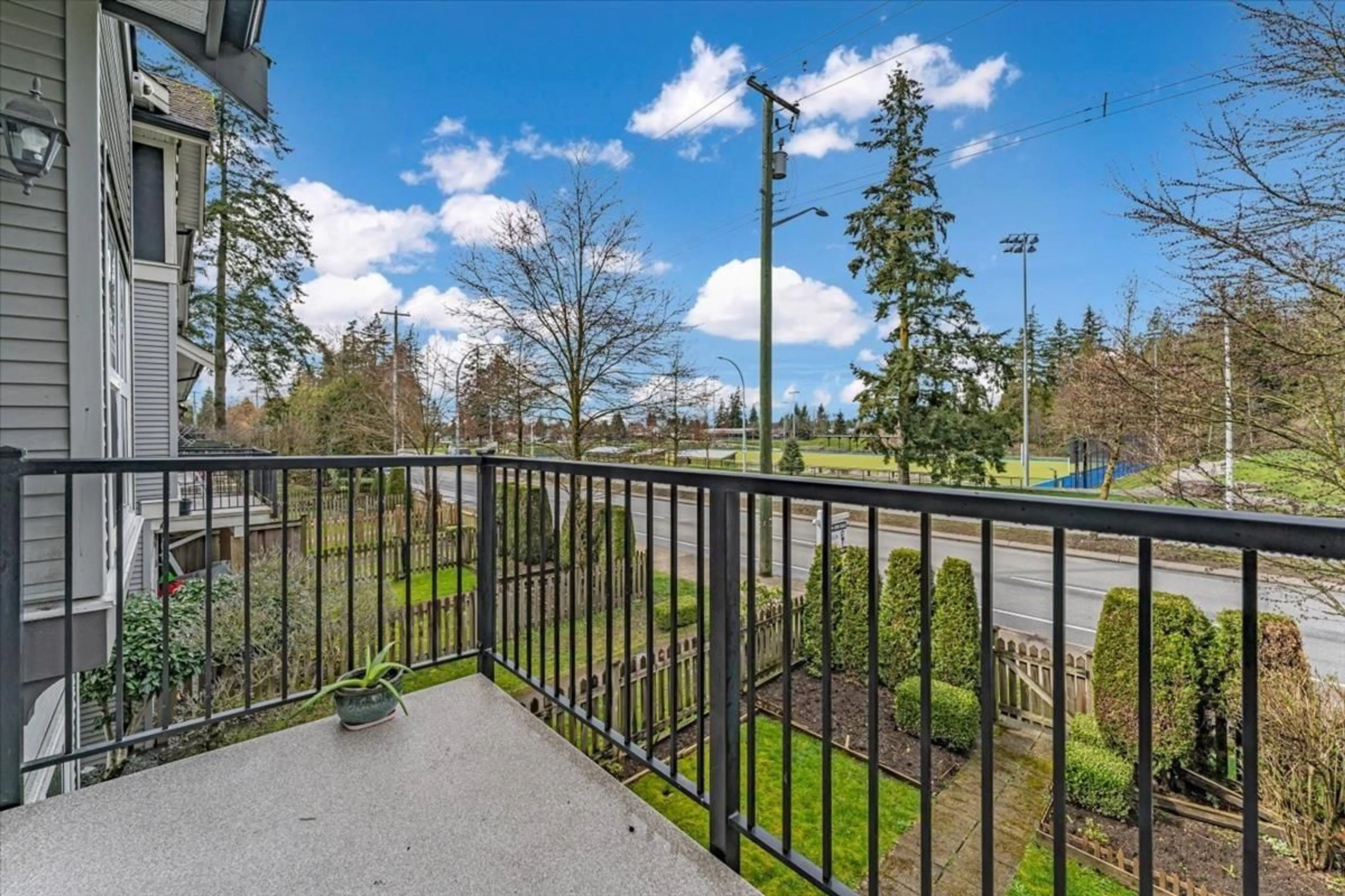 Patio, unknown for 68 - 12677 63, Surrey British Columbia V3X3T3