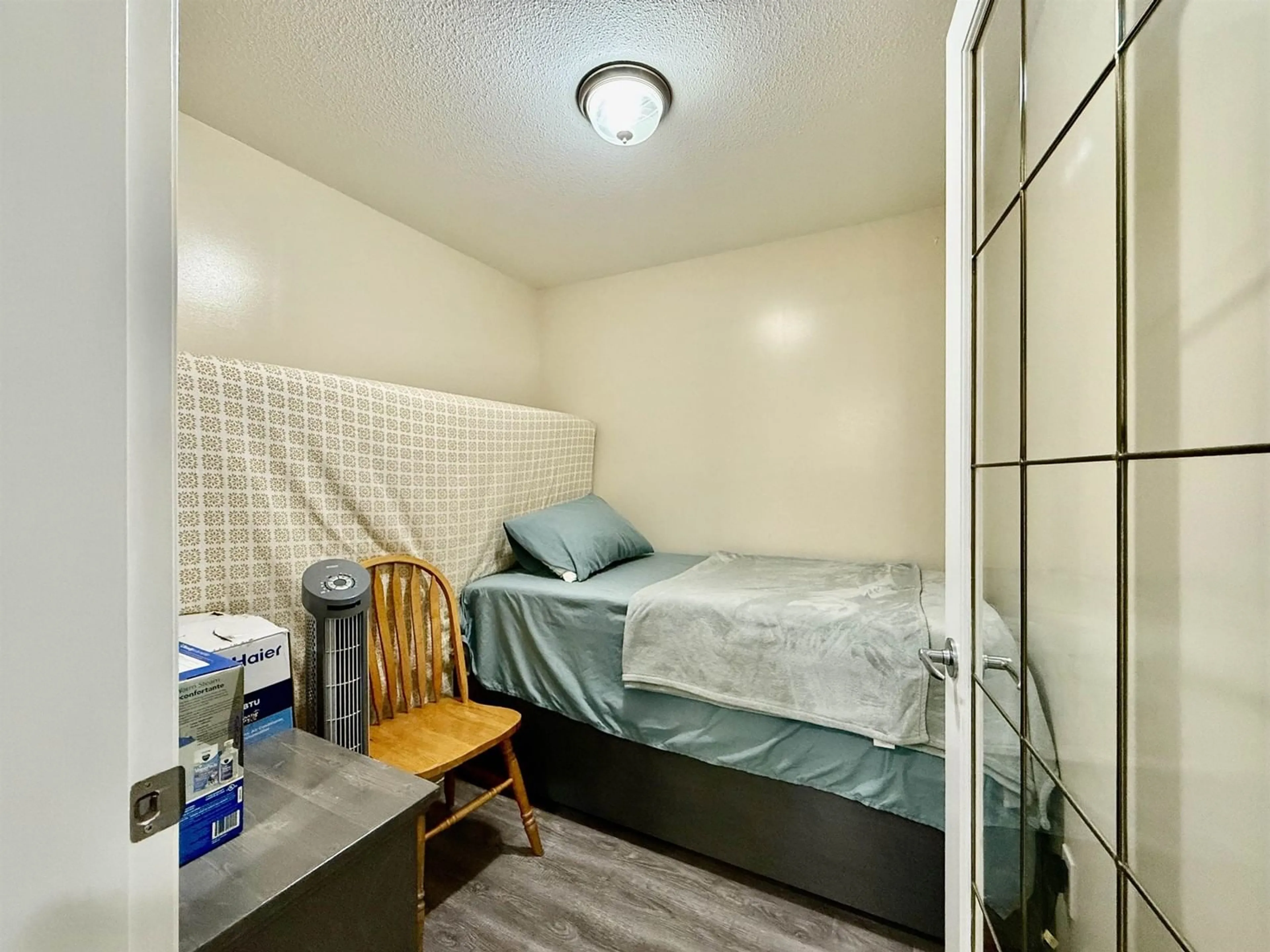 A pic of a room for 311 - 15220 GUILDFORD, Surrey British Columbia V3R0Y6
