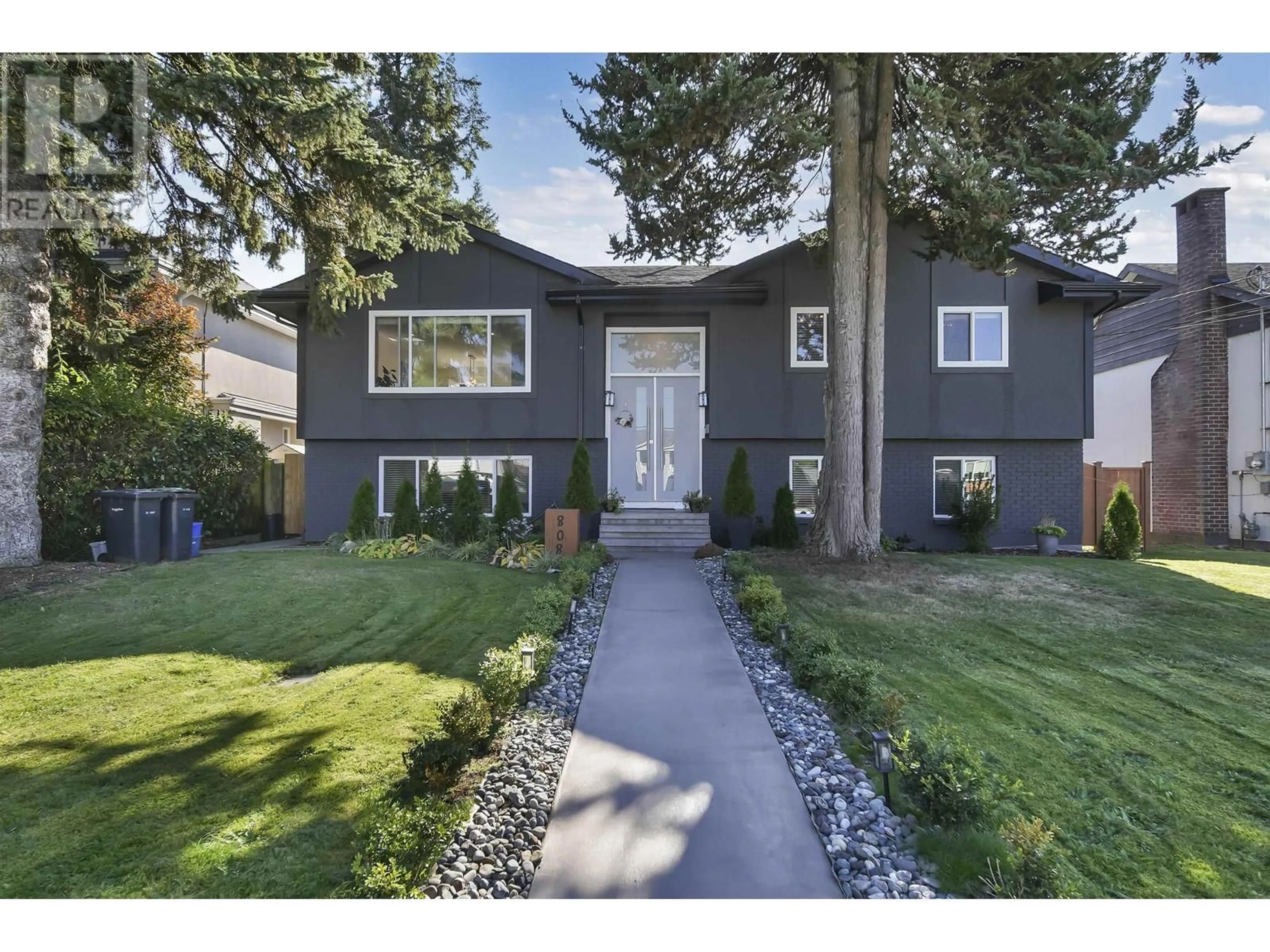 Home with vinyl exterior material, street for 808 RUNNYMEDE AVENUE, Coquitlam British Columbia V3J2V2