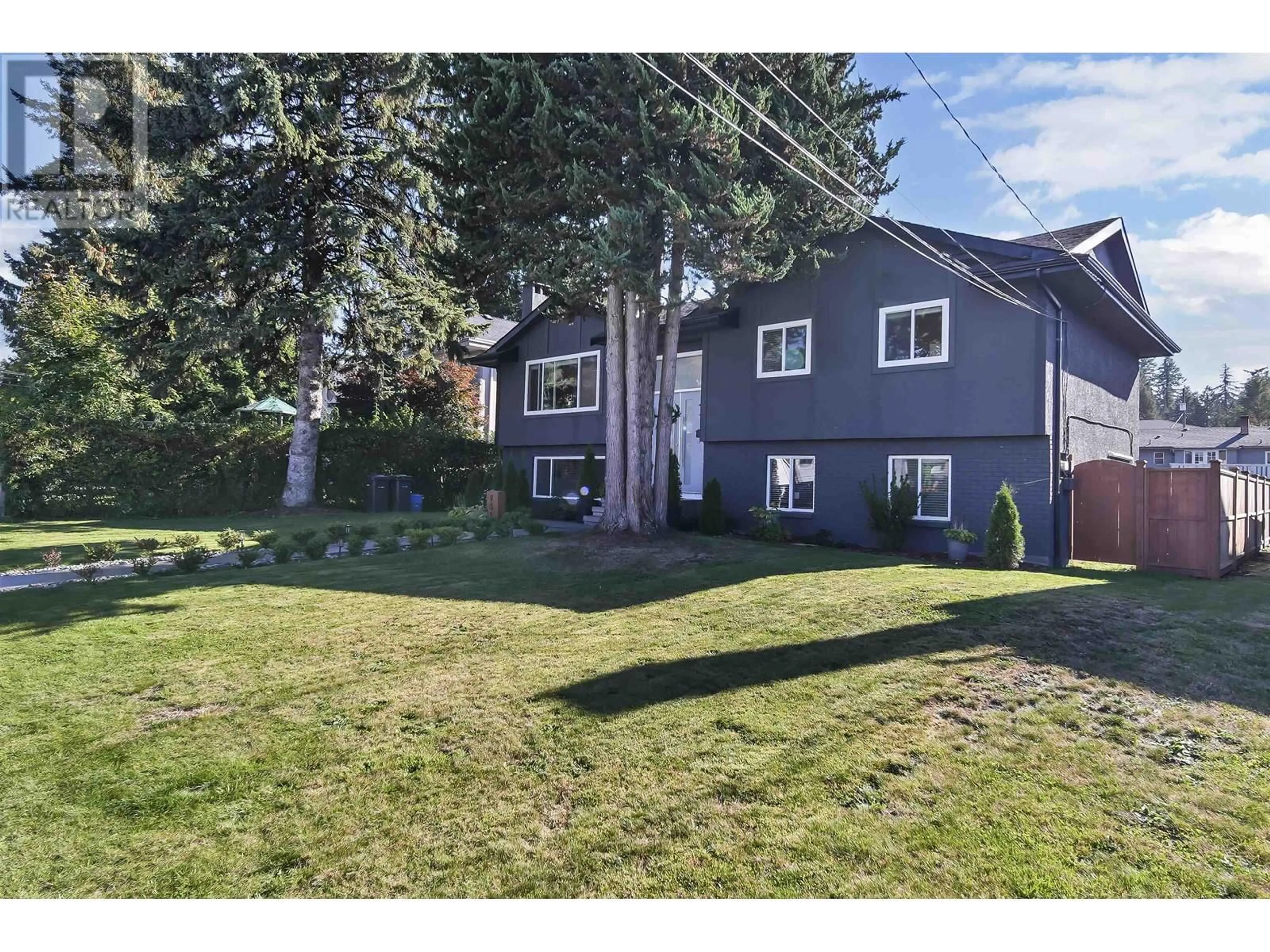 A pic from outside/outdoor area/front of a property/back of a property/a pic from drone, street for 808 RUNNYMEDE AVENUE, Coquitlam British Columbia V3J2V2