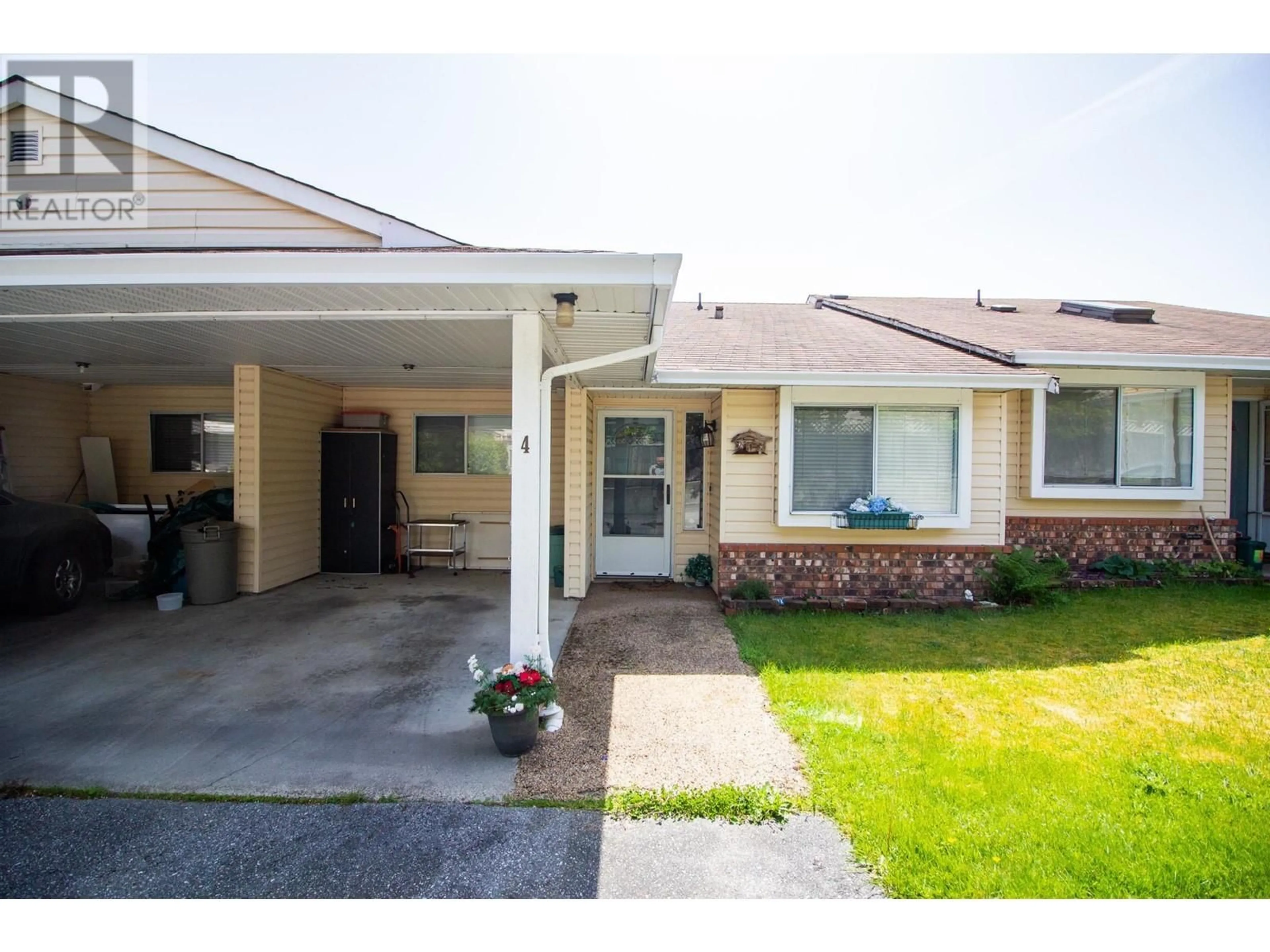 Unknown for 4 - 815 NORTH ROAD, Gibsons British Columbia V0N1V9