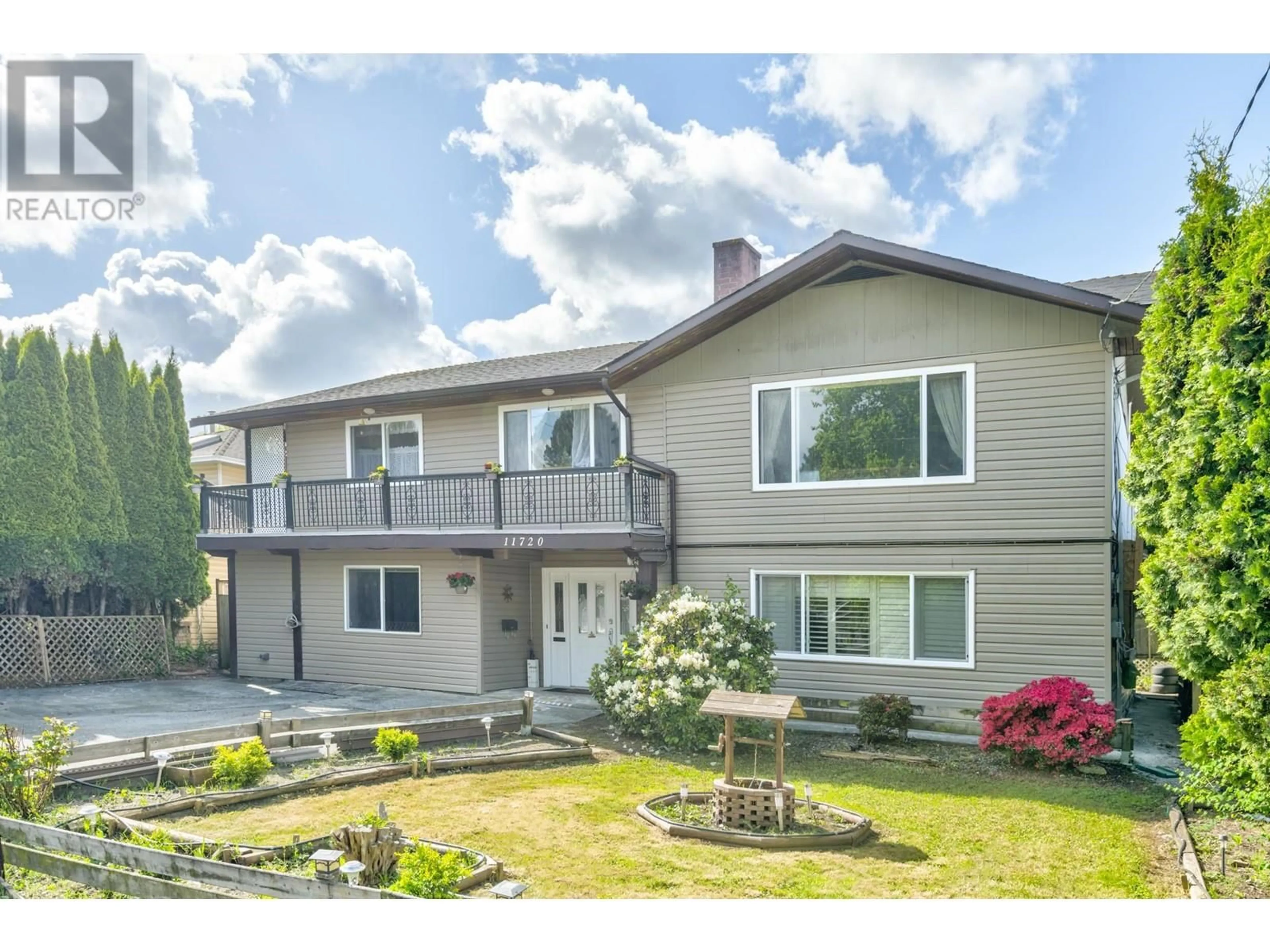 Home with vinyl exterior material, street for 11720 BIRD ROAD, Richmond British Columbia V6X1N9