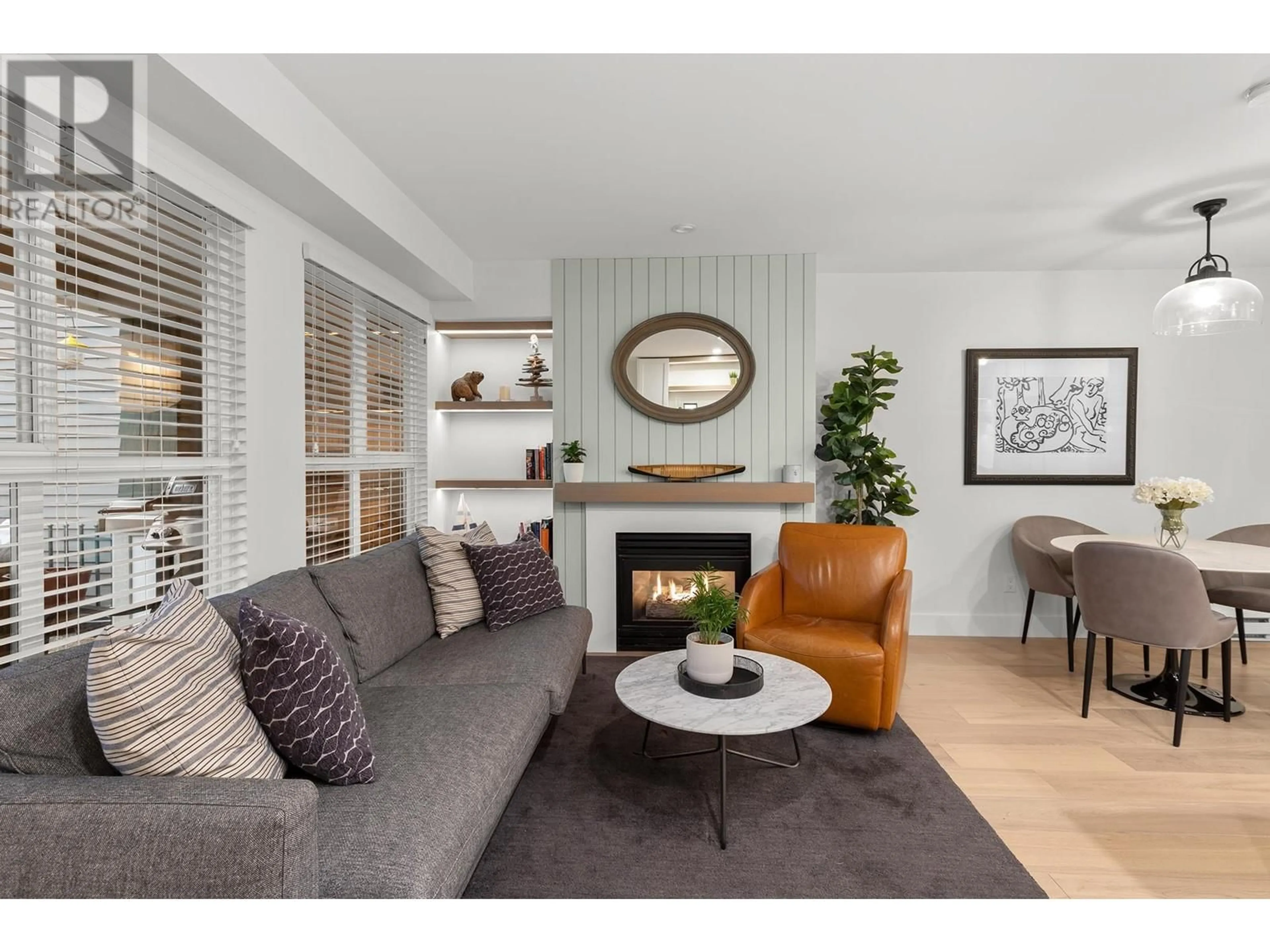 Living room with furniture, wood/laminate floor for 3218 HEATHER STREET, Vancouver British Columbia V5Z4R9