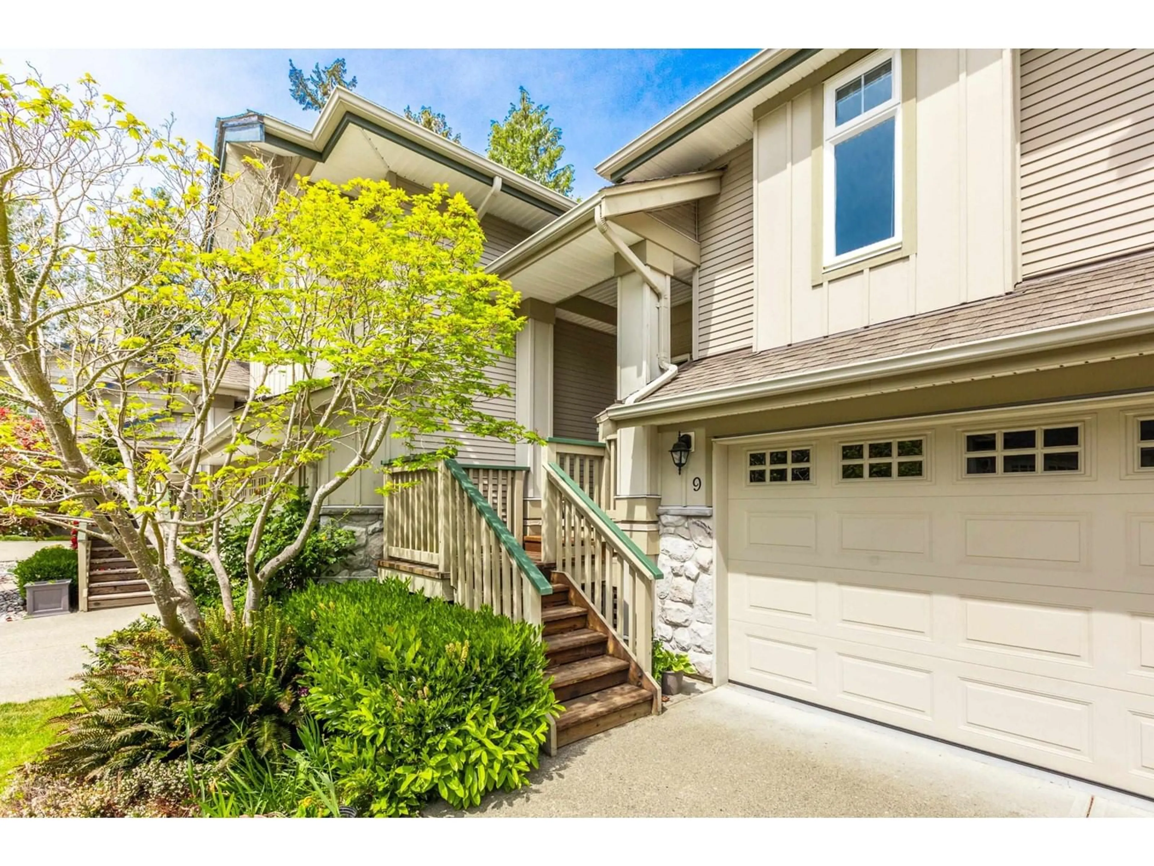 Home with vinyl exterior material, street for 9 - 2780 150TH, Surrey British Columbia V4P1P1