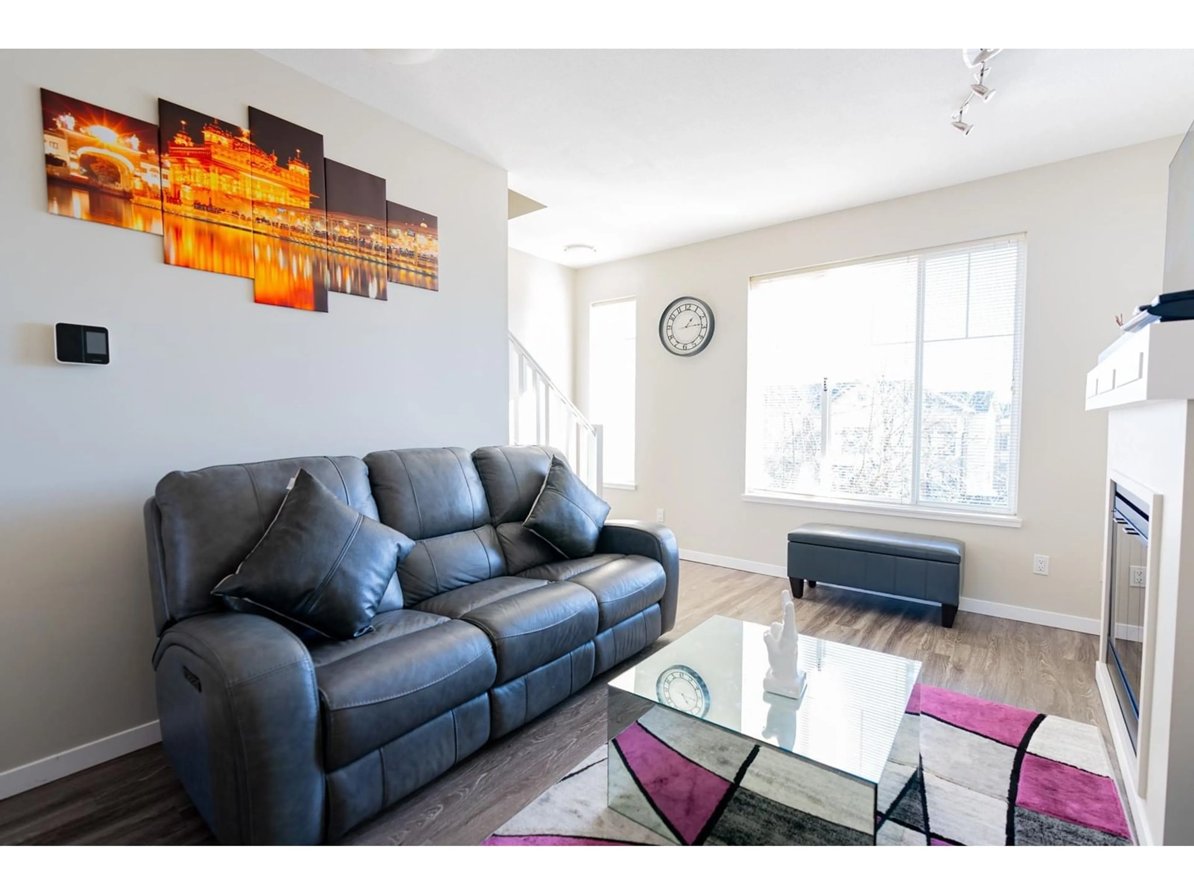 Living room with furniture, wood/laminate floor for 4 5839 PANORAMA, Surrey British Columbia V3S0P4