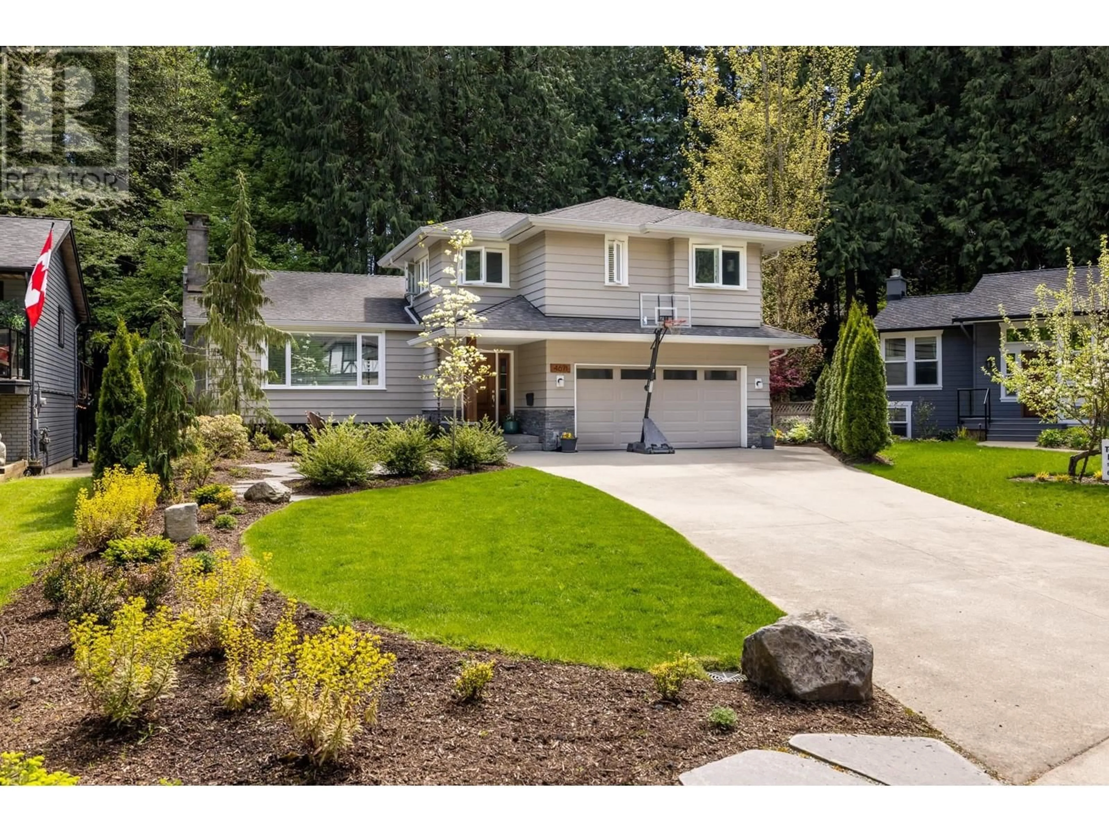 Home with vinyl exterior material, street for 4671 UNDERWOOD PLACE, North Vancouver British Columbia V7K3A3