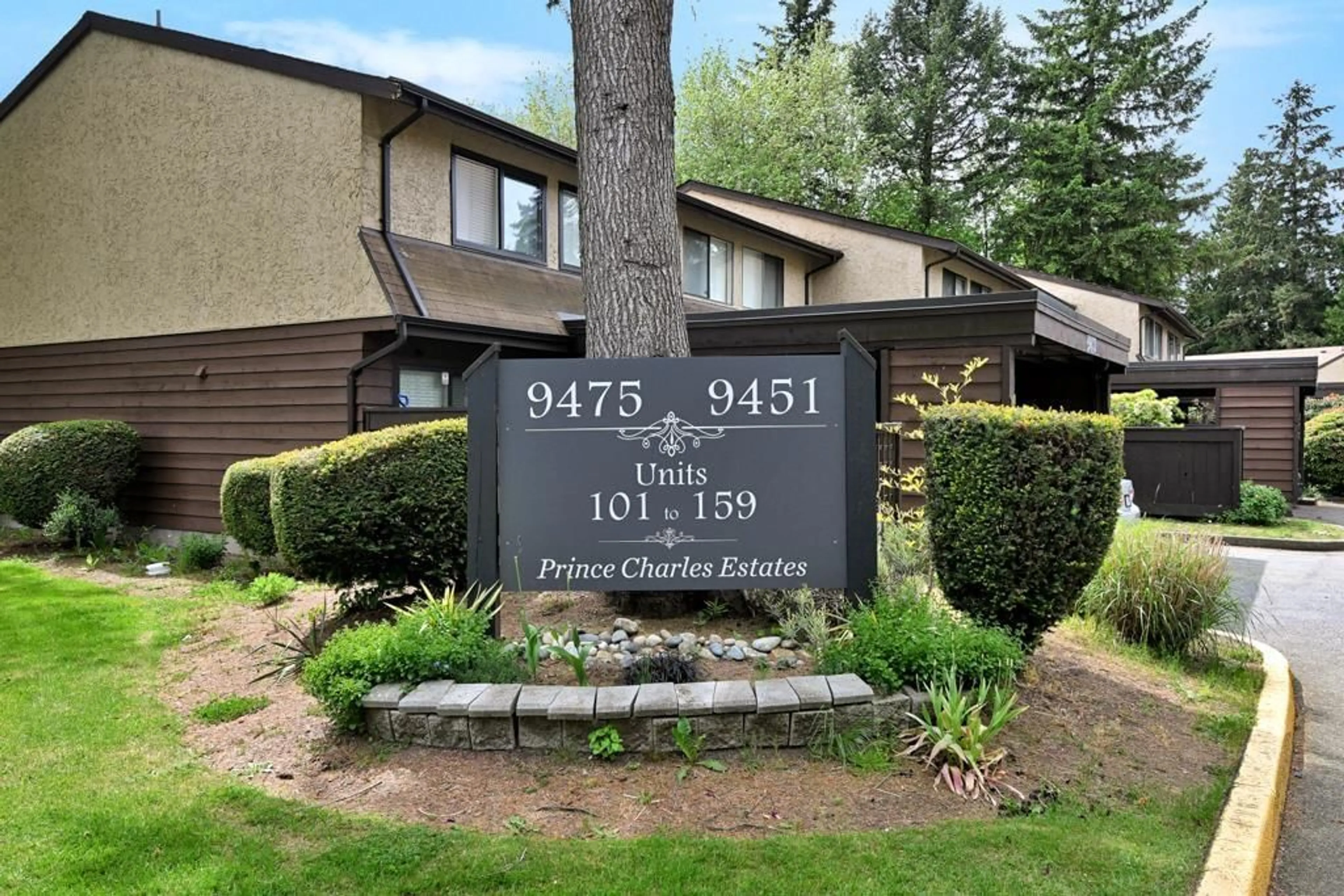 Patio, street for 122 - 9467 PRINCE CHARLES, Surrey British Columbia V3V7G1