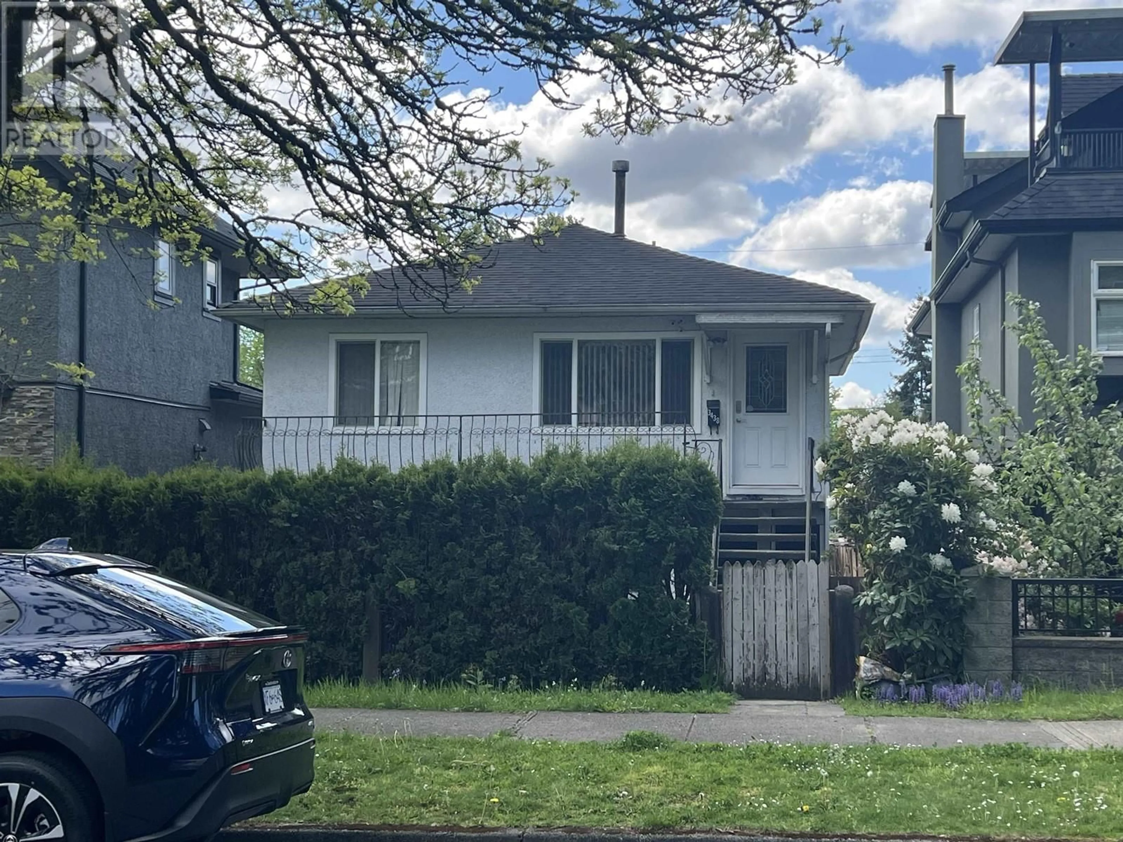Unknown for 3438 NAPIER STREET, Vancouver British Columbia V5K2X6